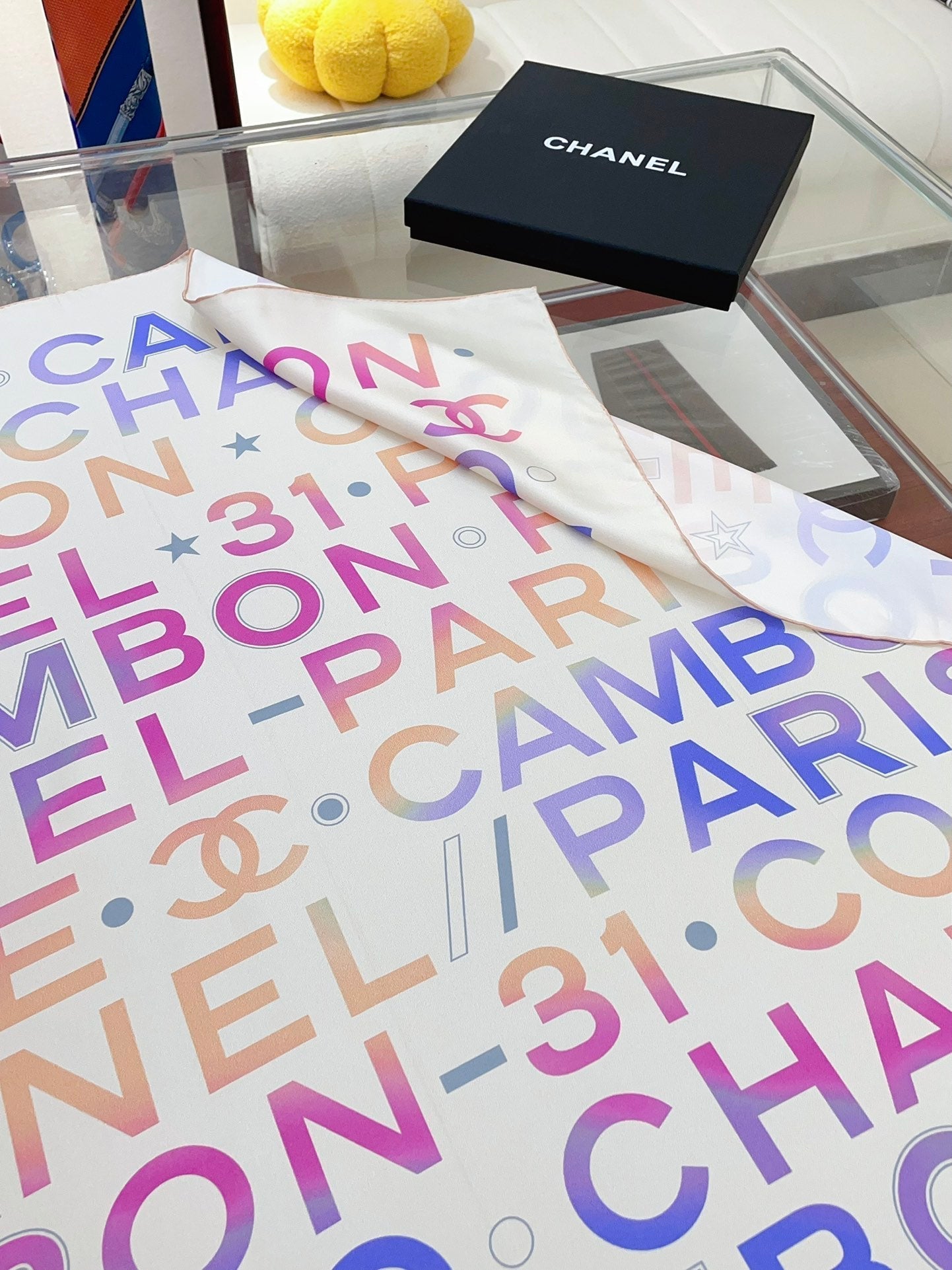 CC Square Scarf 90 CM In White Colorful Silk Twill 174877