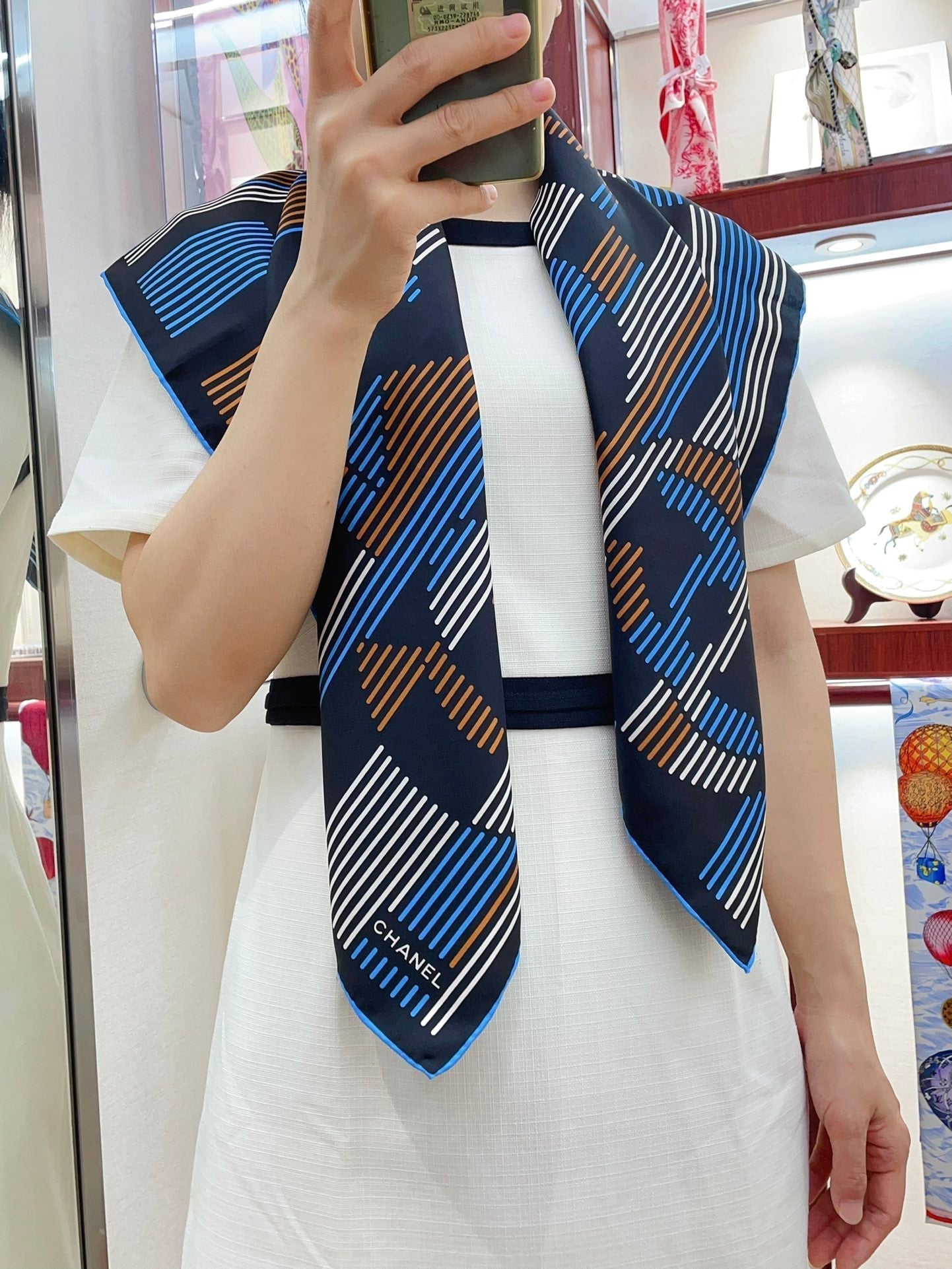 CC Square Scarf 90 CM In Colorful Silk Twill 190035
