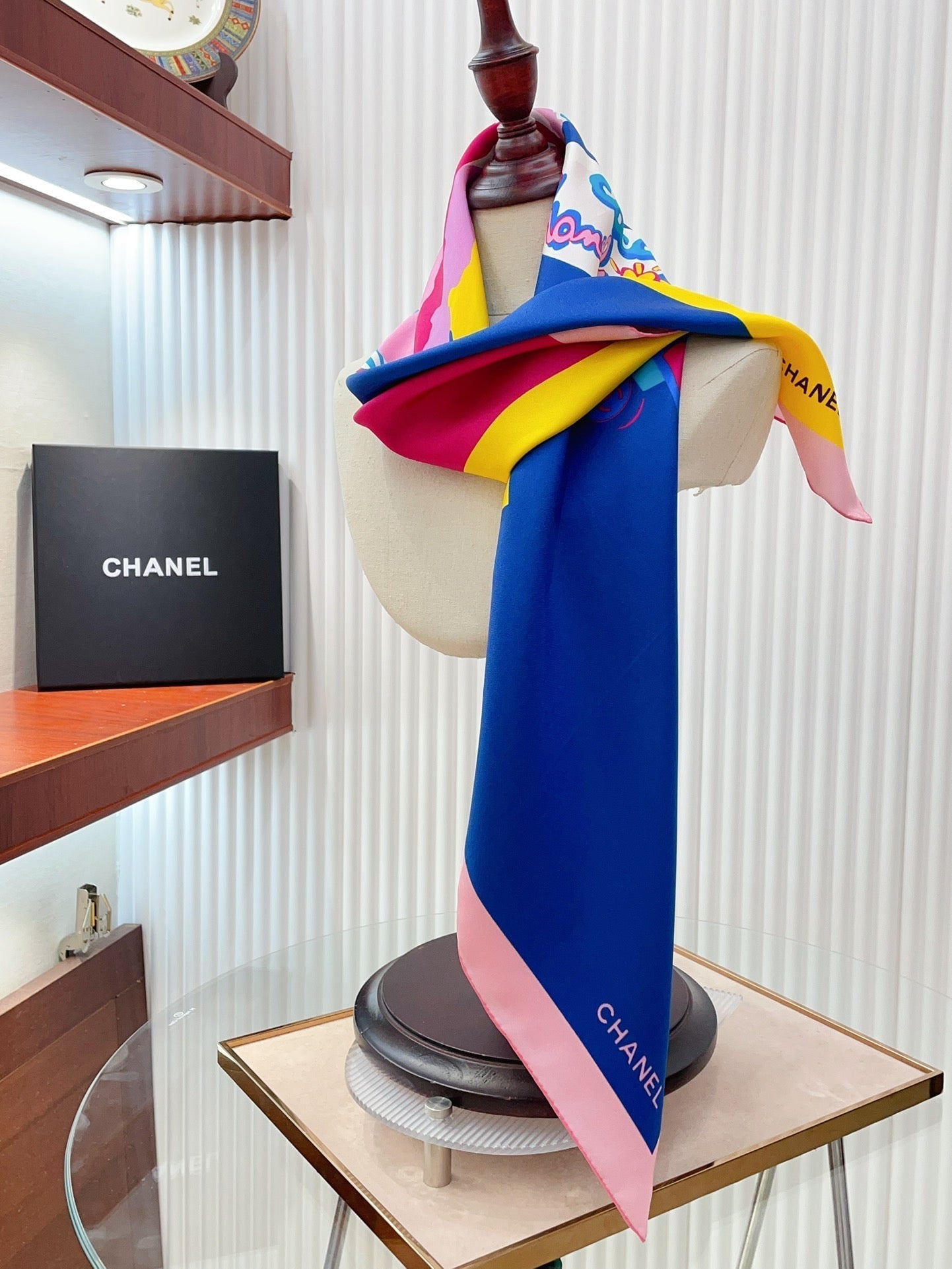 CC Square Scarf 90 CM In Colorful Silk Twill 196207