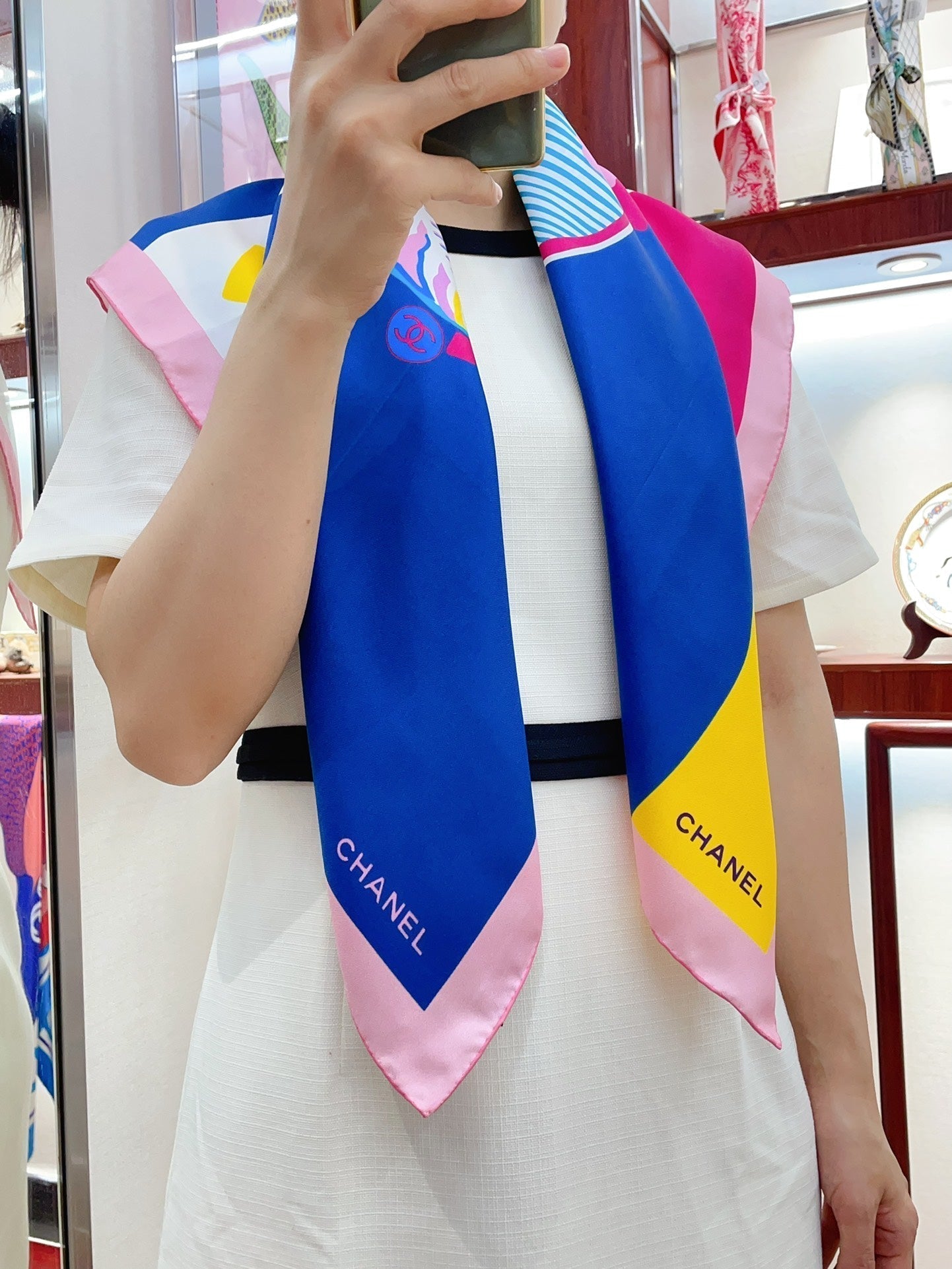 CC Square Scarf 90 CM In Colorful Silk Twill 196207