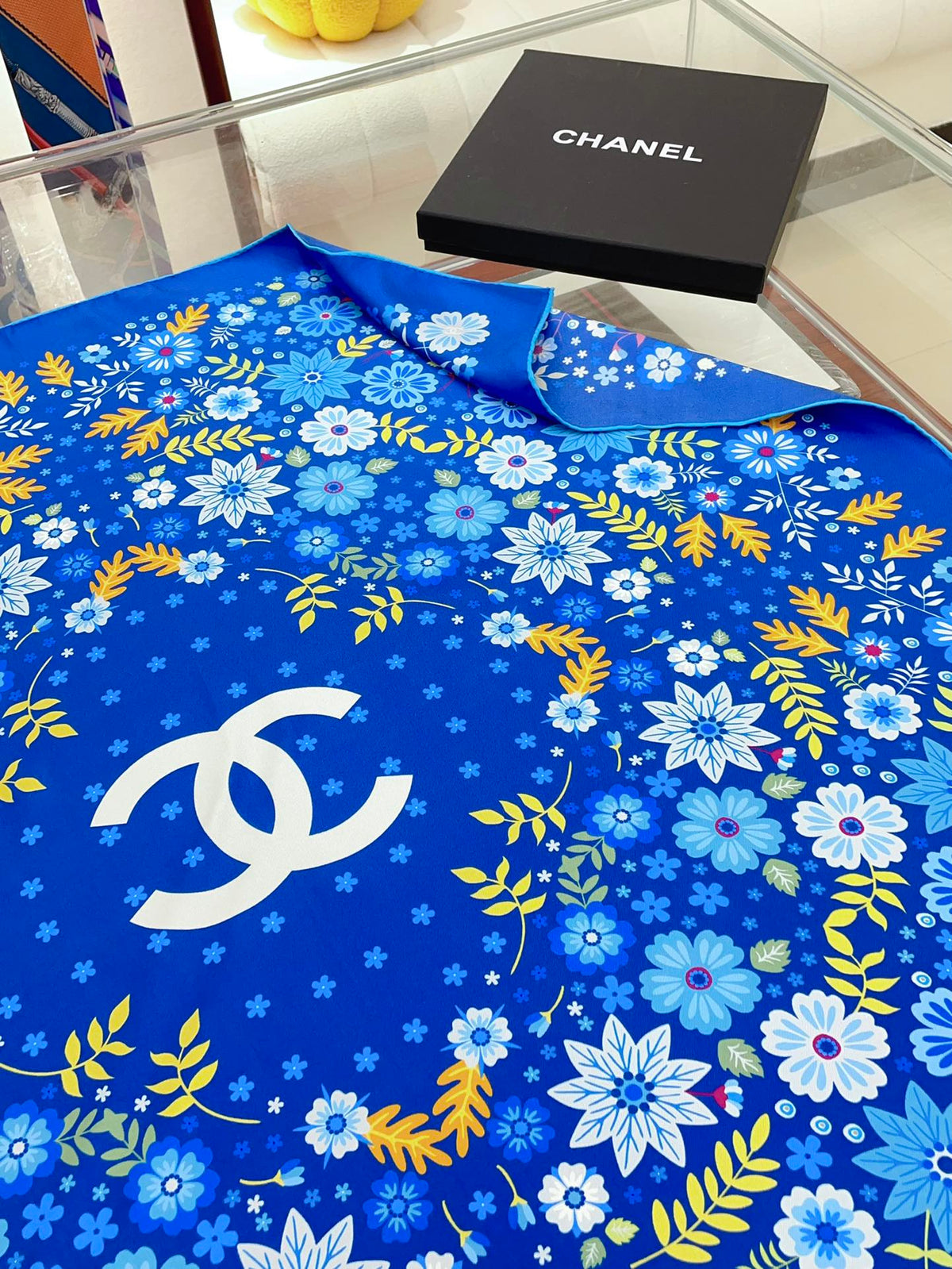 CC Square Scarf 90 CM In Blue Colorful Silk Twill 234598