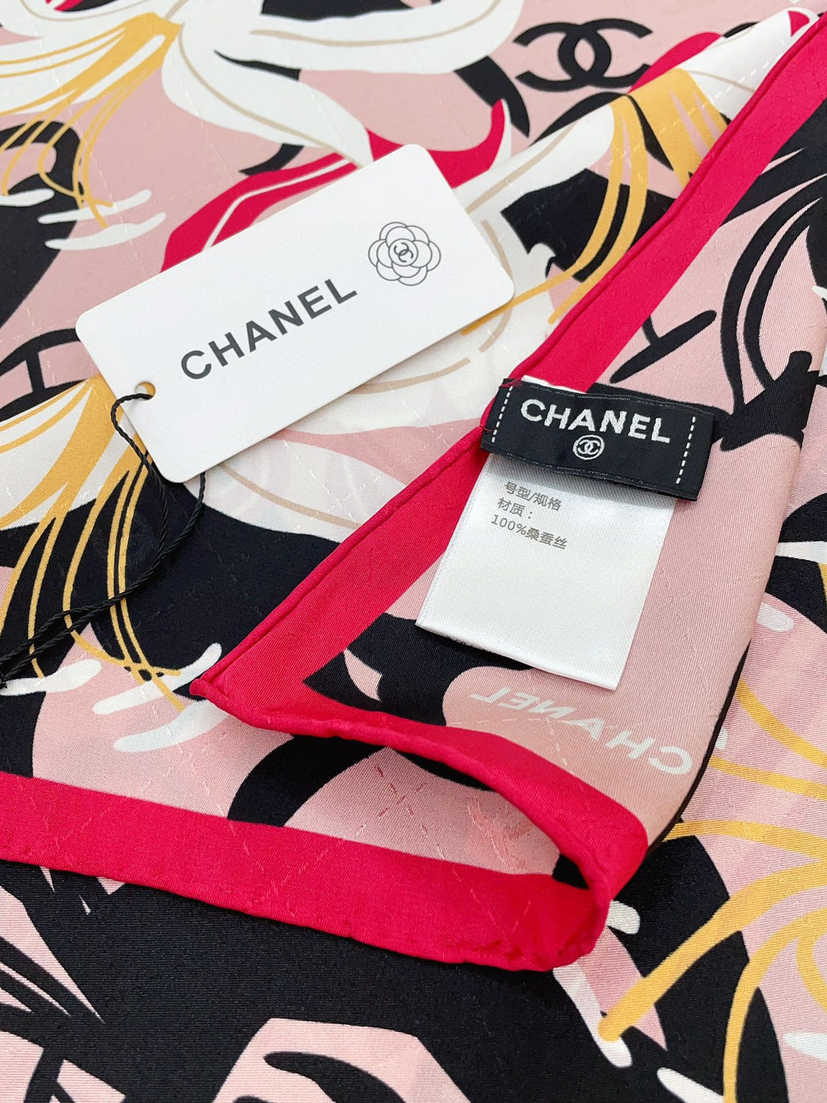 CC Square Scarf 90 CM In Colorful Silk Twill  296708