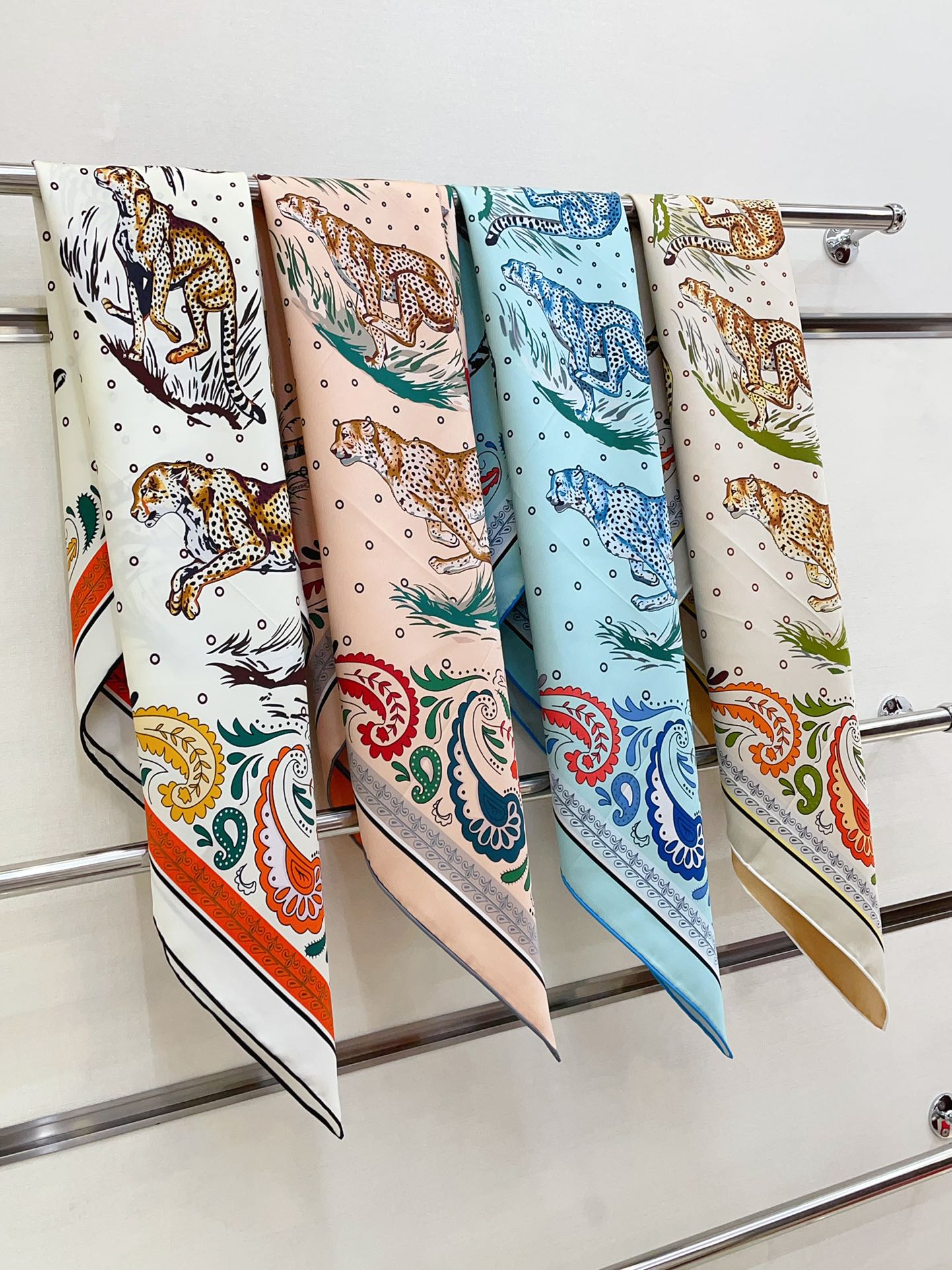 Guepards Bandana Double Face Scarf 90 CM In Colorful Silk 301850