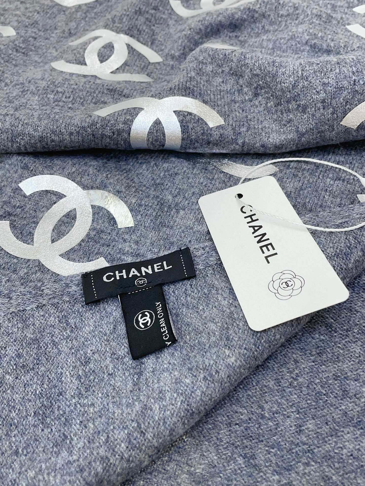 CC Scarf 190 CM In Grey Logo Print Cashmere 401170