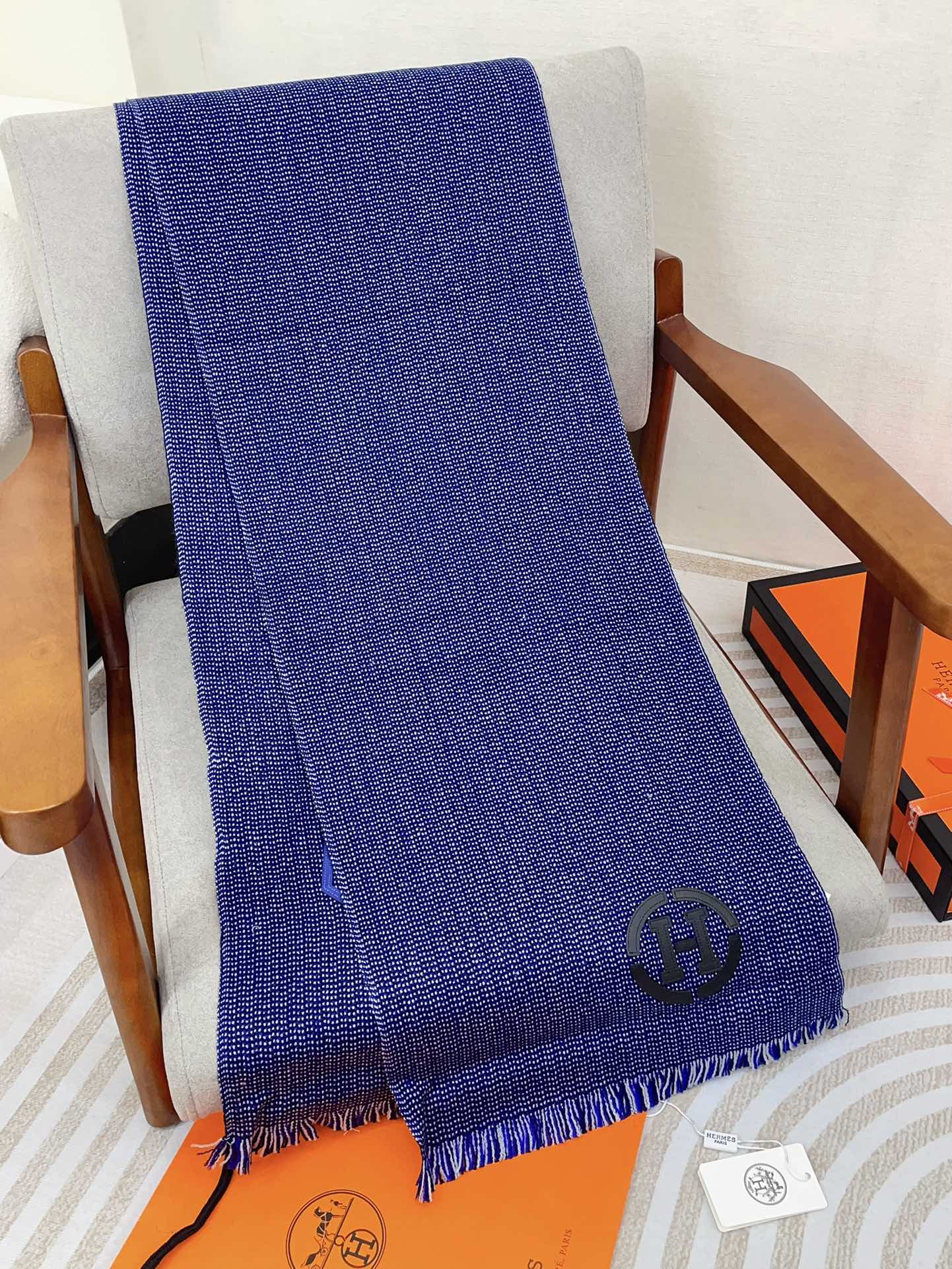 Scarf 200 CM Blue Thick Knit Fabric
