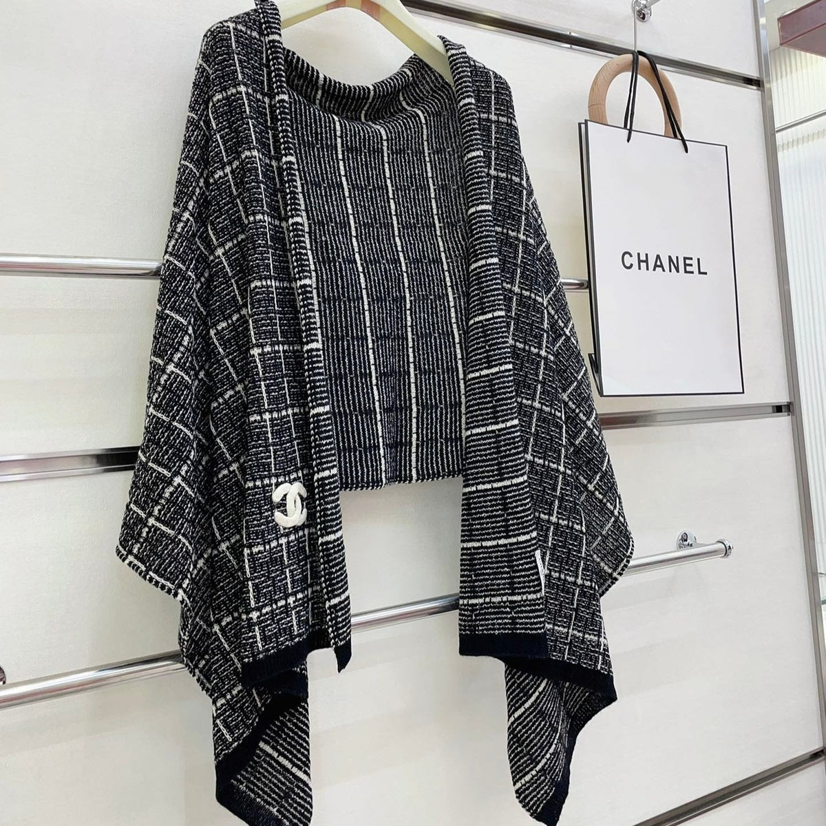 CC Scarf 180 CM In Black With White Stripes Cashmere 415181
