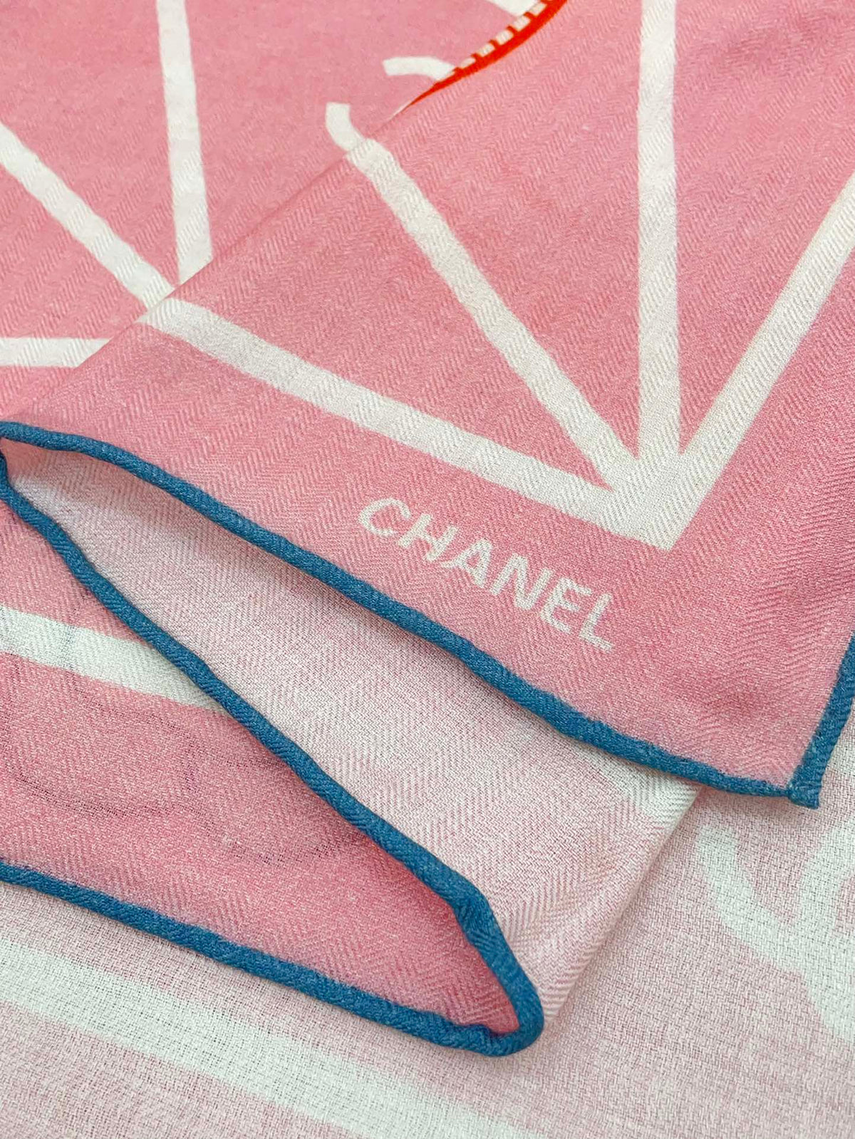 CC Square Scarf 140 CM In Pink Colorful Cashmere Silk 418208