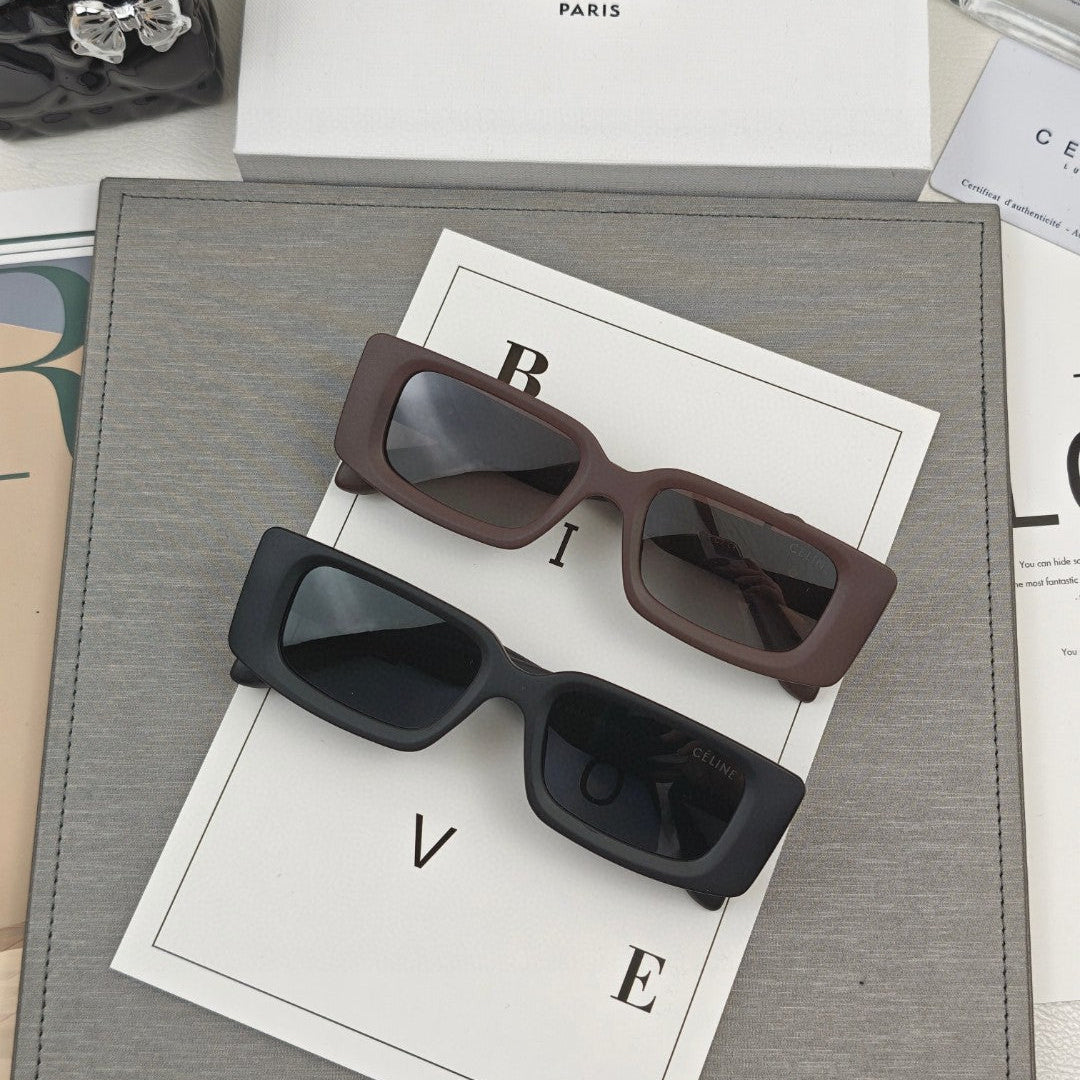 TRIOMPHE BOLD SQUARE SUNGLASSES 55148 IN ACETATE