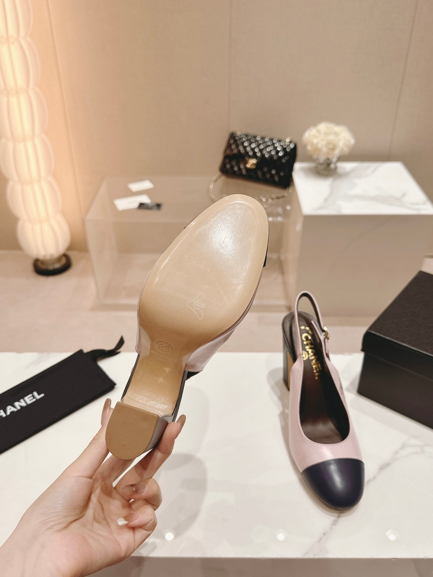CC 24P SLINGBACKS 95MM PINK BLACK LAMBSKIN