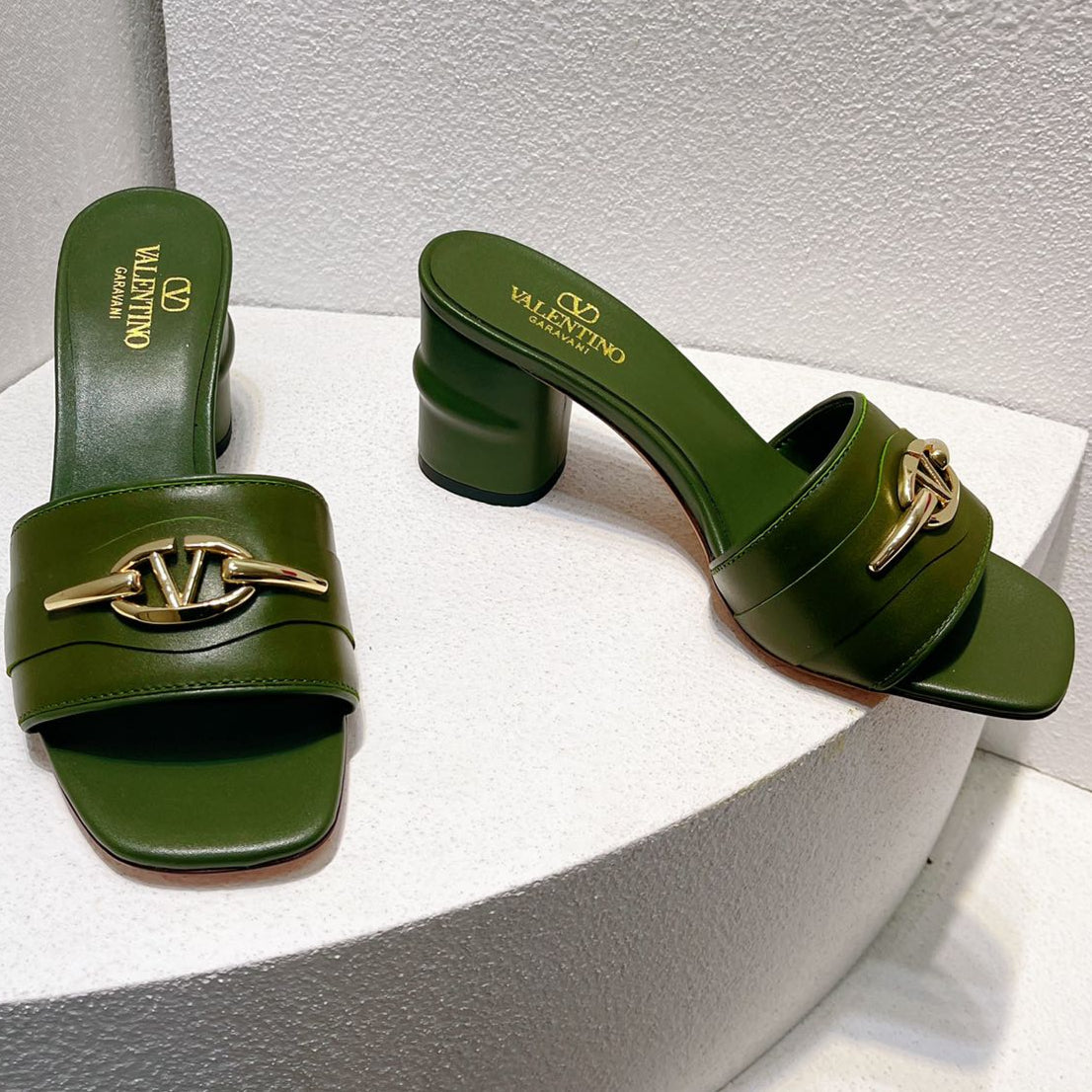 VT Leather Mules Dark Green Cowhide 292871