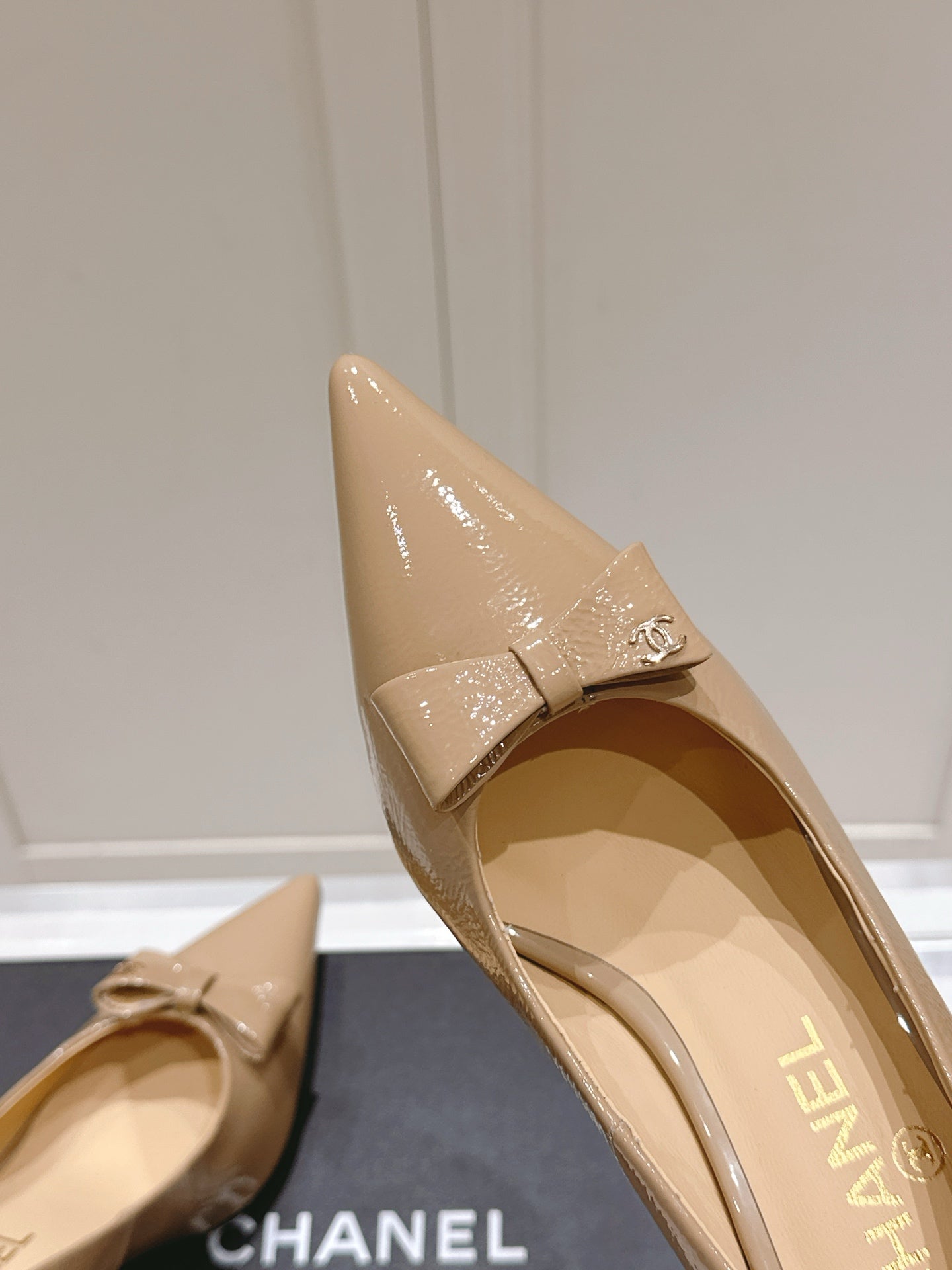 Chanel 25A Heel Pump Nude Patent  Calfskin 393070