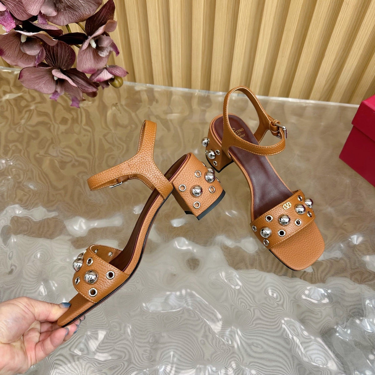 VT 25 Rivet Steel Beads Slingback Brown Lambskin 325206
