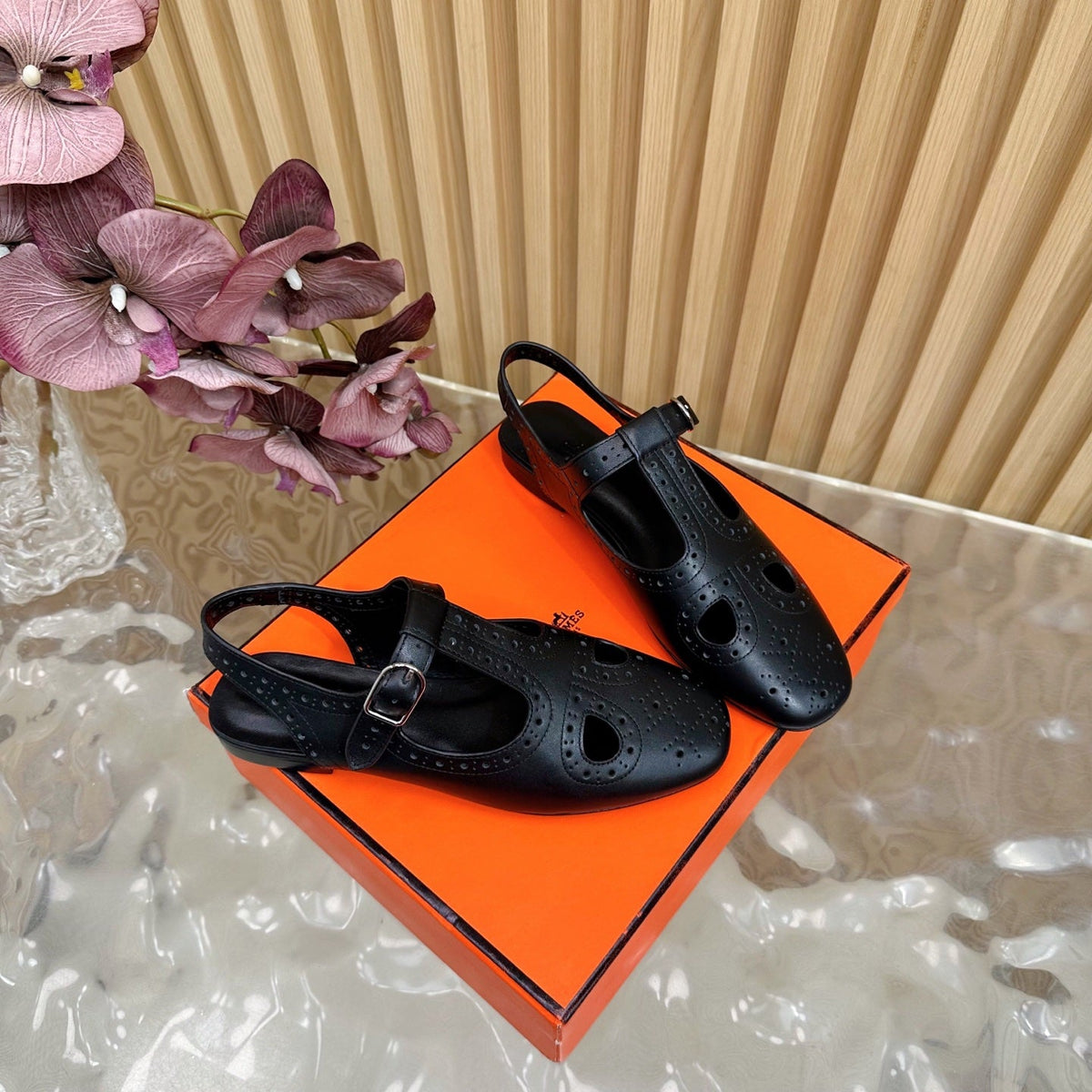 HM 25 Kim Slingback Black Lambskin 352959