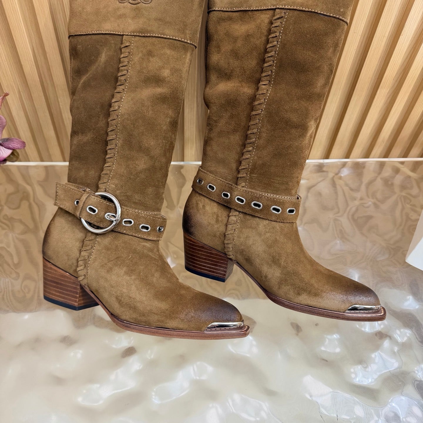 Celine 2026 Chelsea Pointed Toe Boots Suede Leather 995587