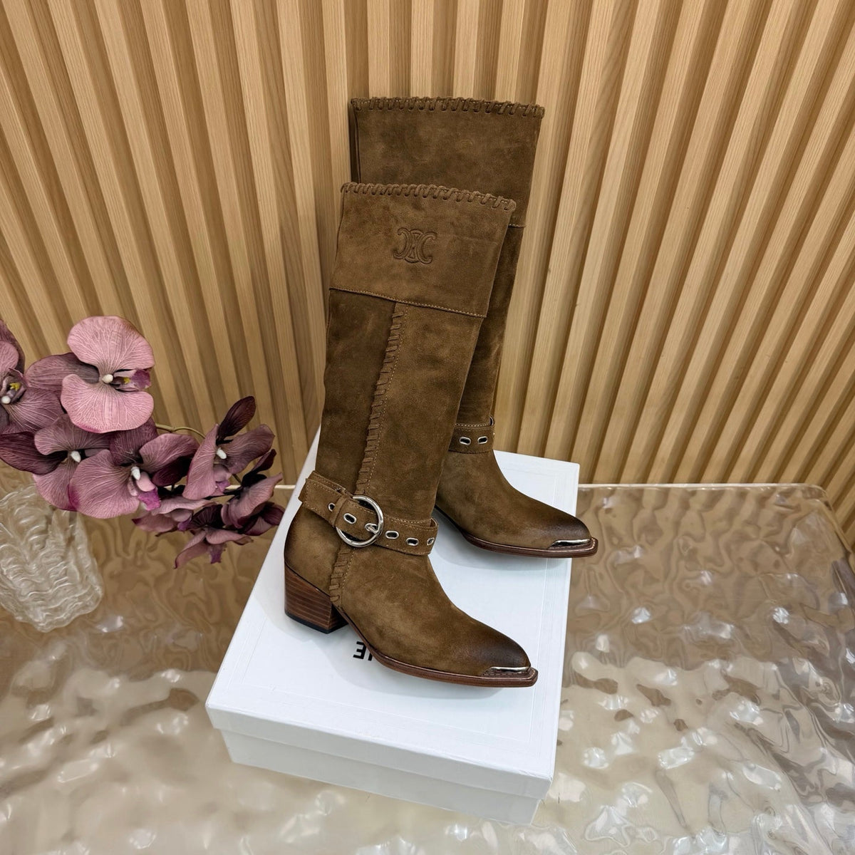 Celine 2026 Chelsea Pointed Toe Boots Suede Leather 995587