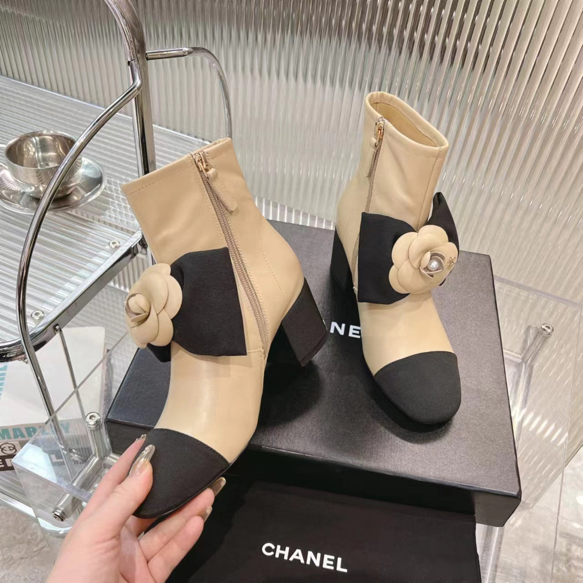 CC Short Boots 60mm Beige Camellia Cowhide