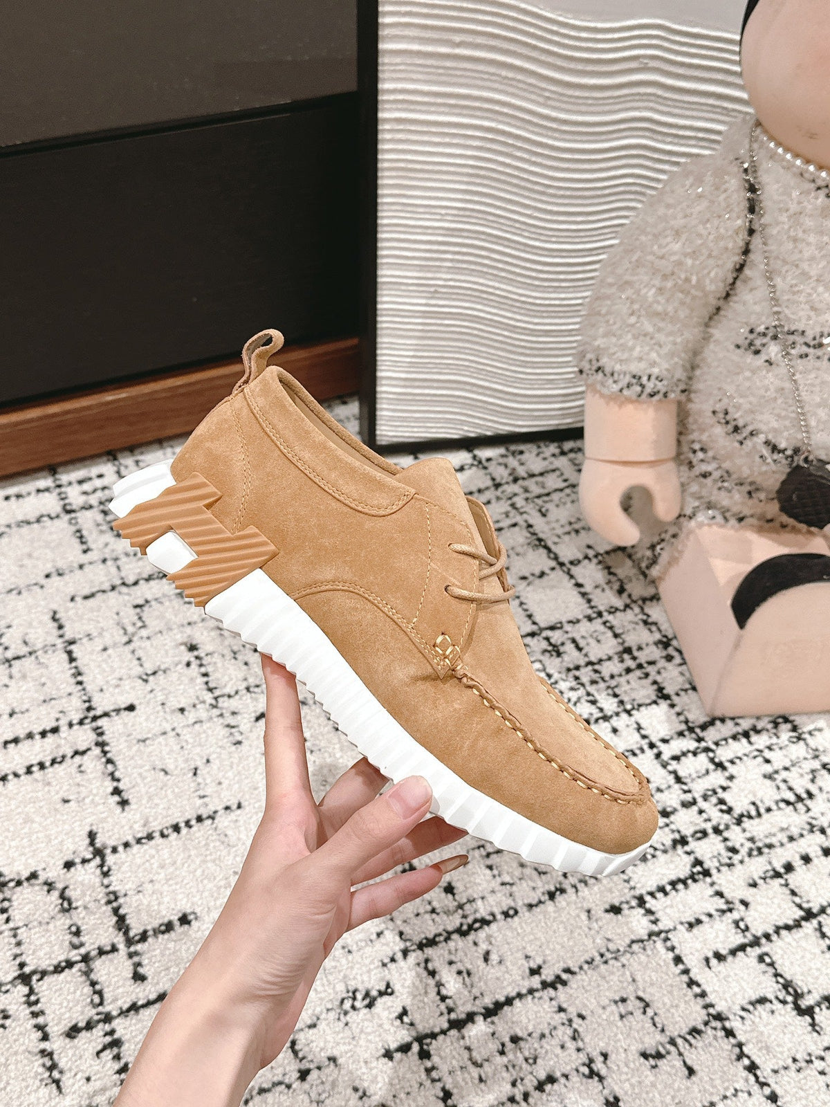 HM Increase Sneaker Dark Beige Suede 965676