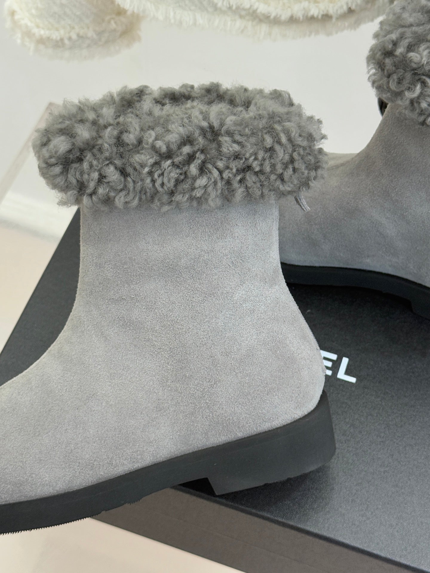 CC 25s Ankle Boots Gray Black Suede Wool 512067