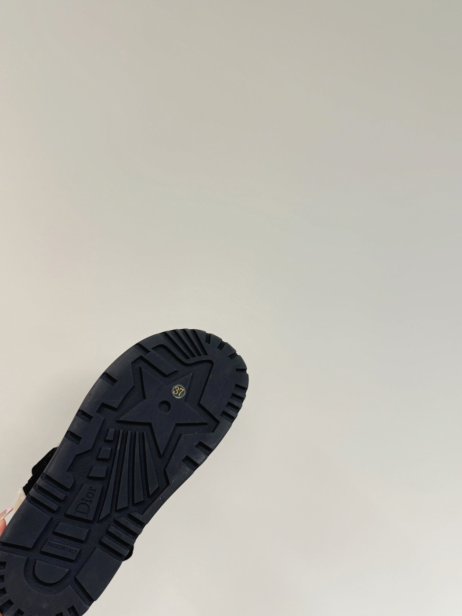 Dioract Sandal In Black Suede And Wool Fleece Lining 109869