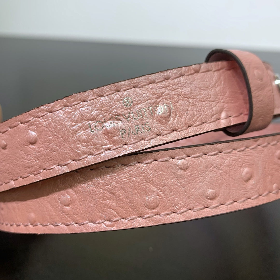 LOOP 23 IN PEACH PINK OSTRICH LEATHER SILVER HARDWARE