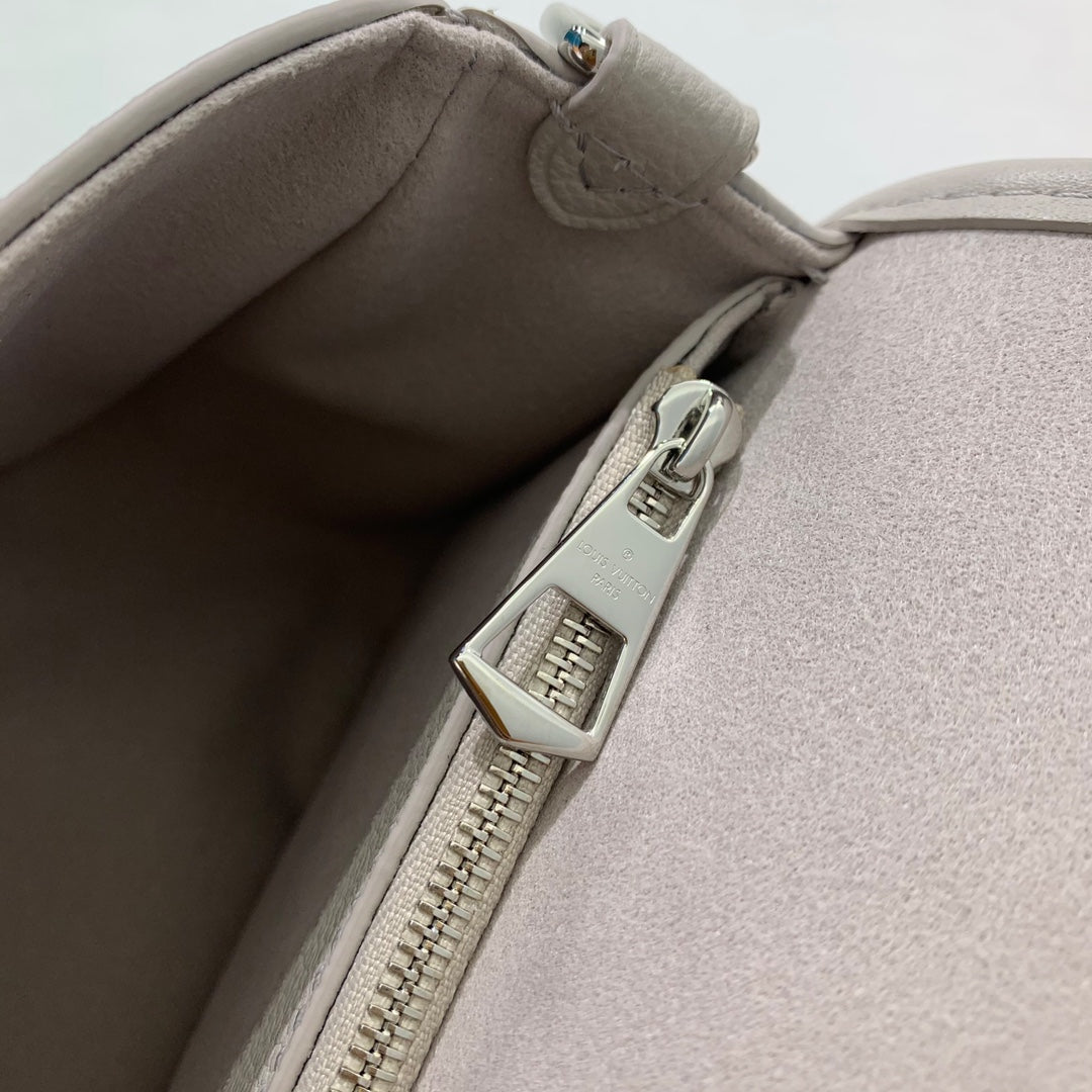 LV Diane Brume Gray Monogram Canvas 205493