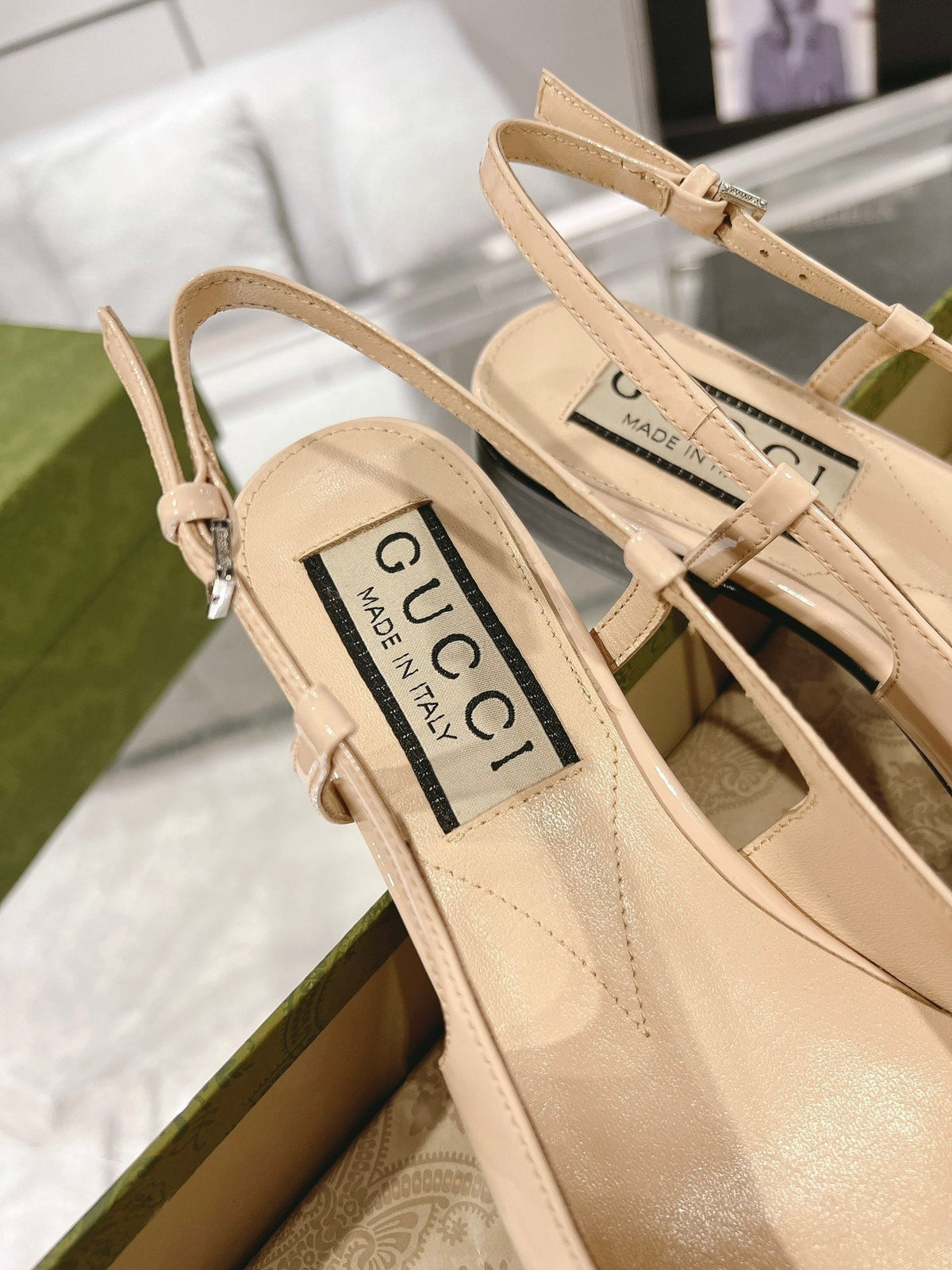 GG CRYSTALS SLINGBACK BALLET CREAM CALFSKIN