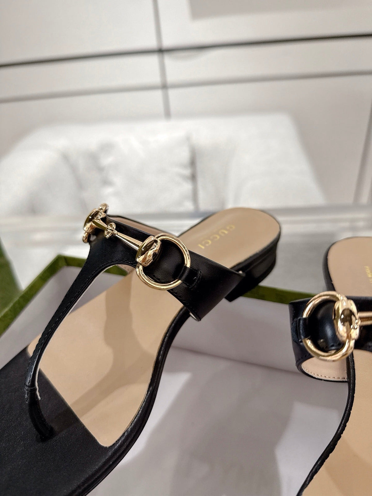 GC Horsebit Thong Sandals Black Leather 292477