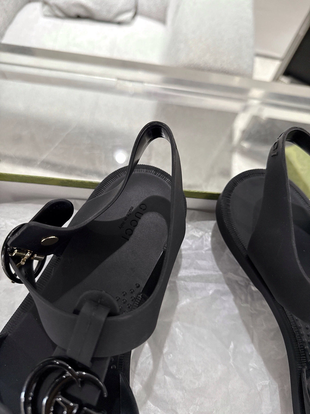 GC 25 Glossy Black Double G Sandal Black Rubber 292431