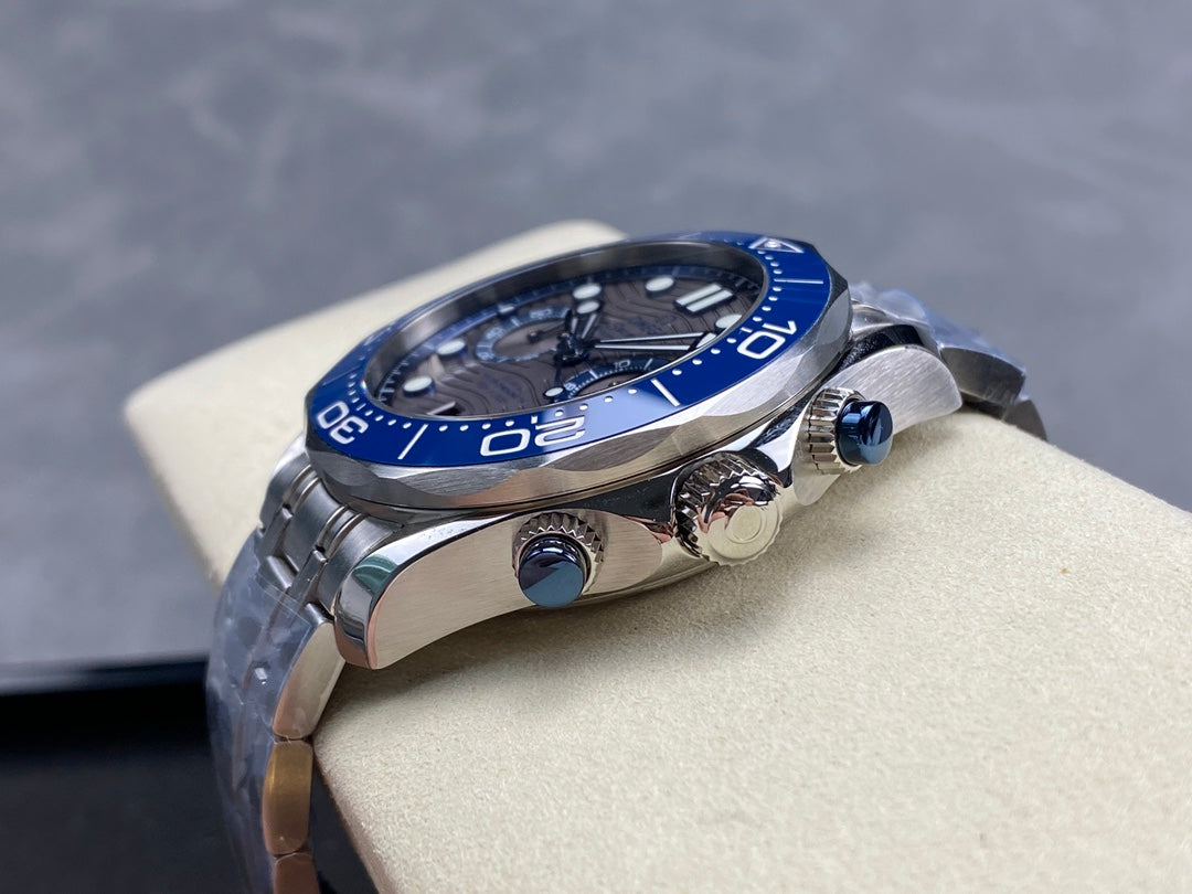 Omega Seamaster Diver 300M Co-Axial Master Chronometer Chronograph 44 mm Watch