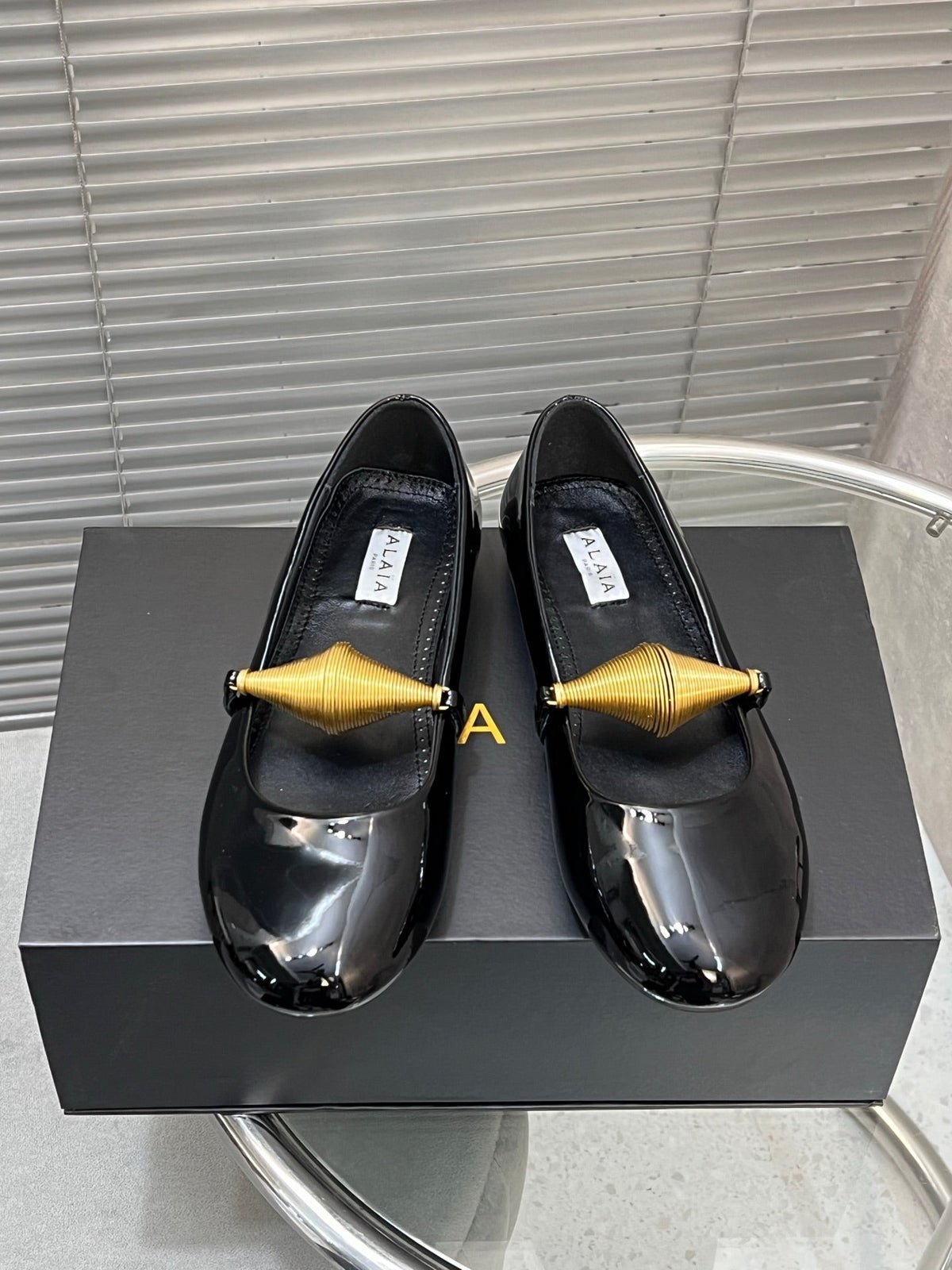 Alaia 25 Jewel Patent Leather Ballet Flats Black Lambskin 300012
