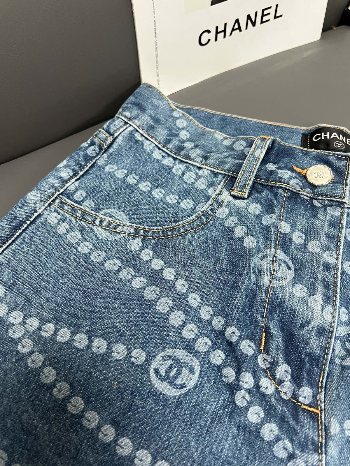 CC 25 Blue White Washed Short Denim