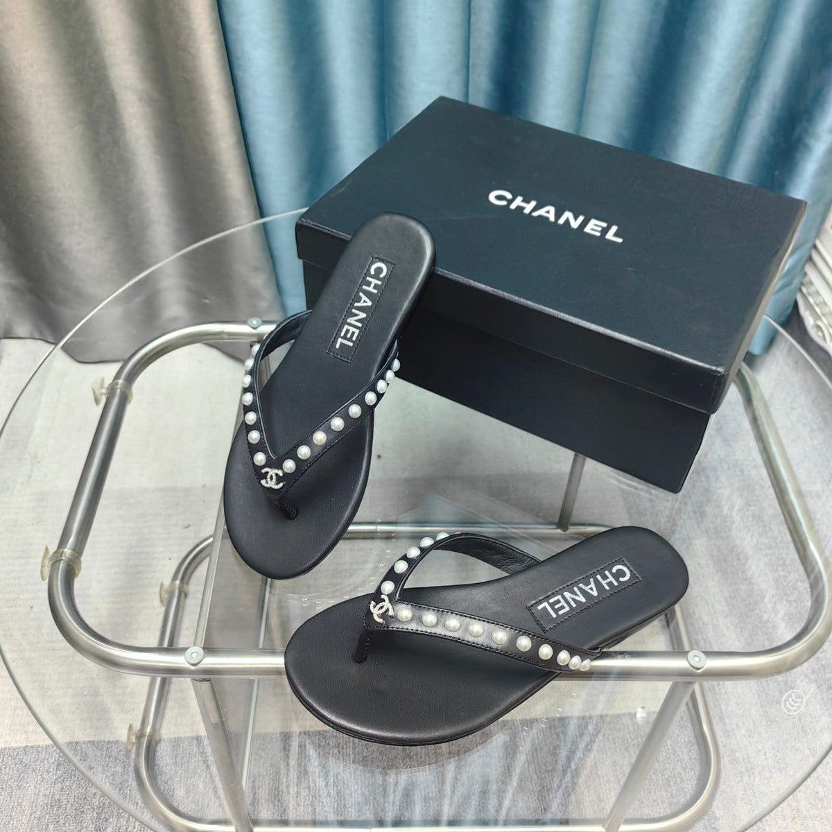CC Thong Black Calfskin Pearl