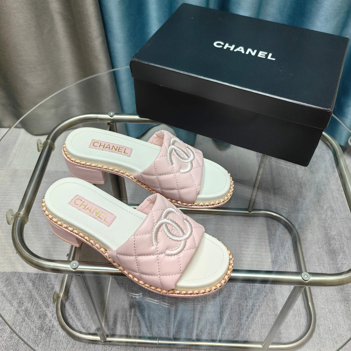 CC 25 Sandal 5cm Quilted Calfskin Leather Chain