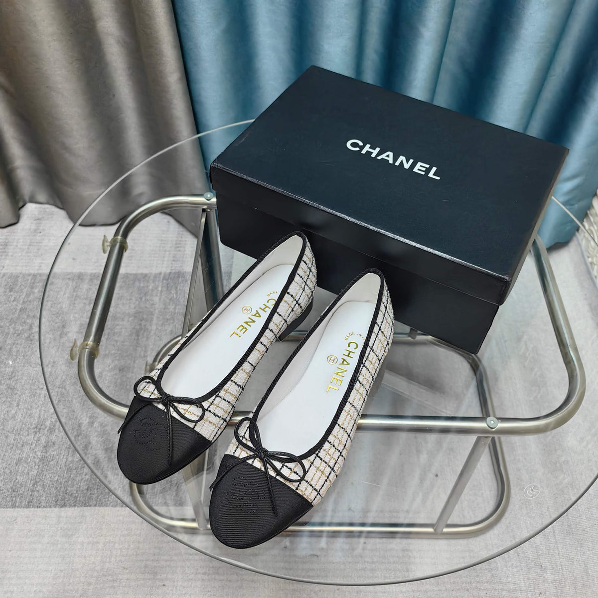 CC 25P Ballet Flat White Tweed Black Grosgrain