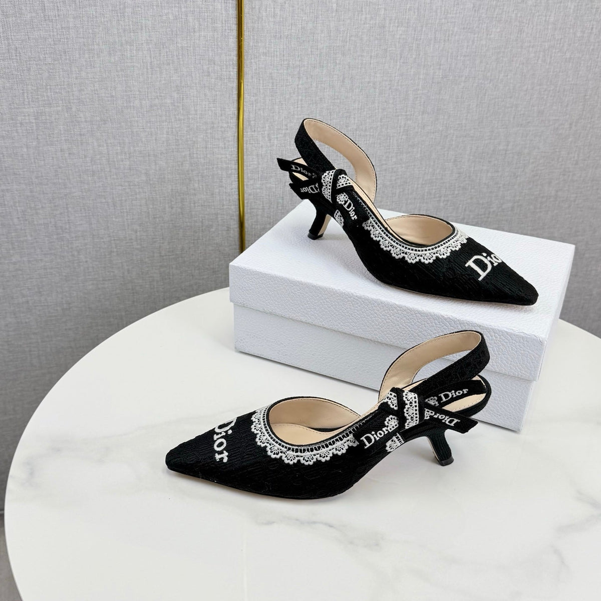 CD 26 Embroidered Slingback 65 Black Canvas 620369