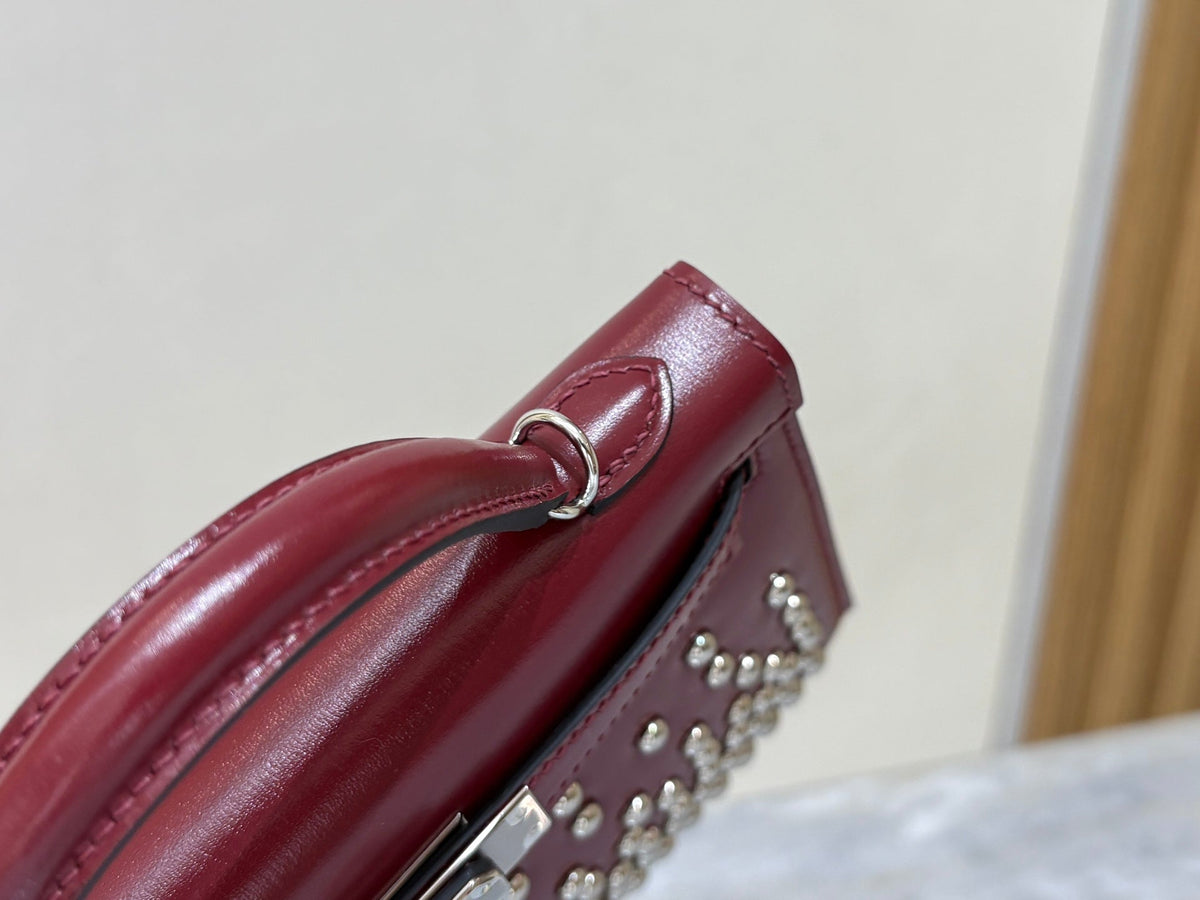 High-end Hermes 2026 Kelly Clouté Bag 19cm Box Leather