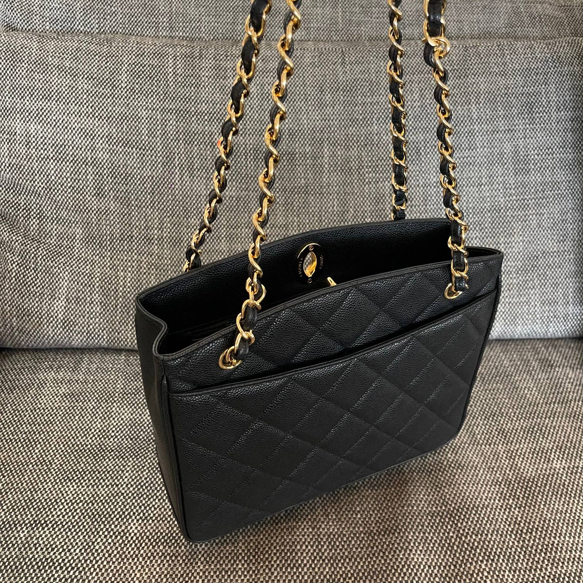 Chanel 2026 Vintage Shopping Tote Bag 28cm Black Embossed Calfskin