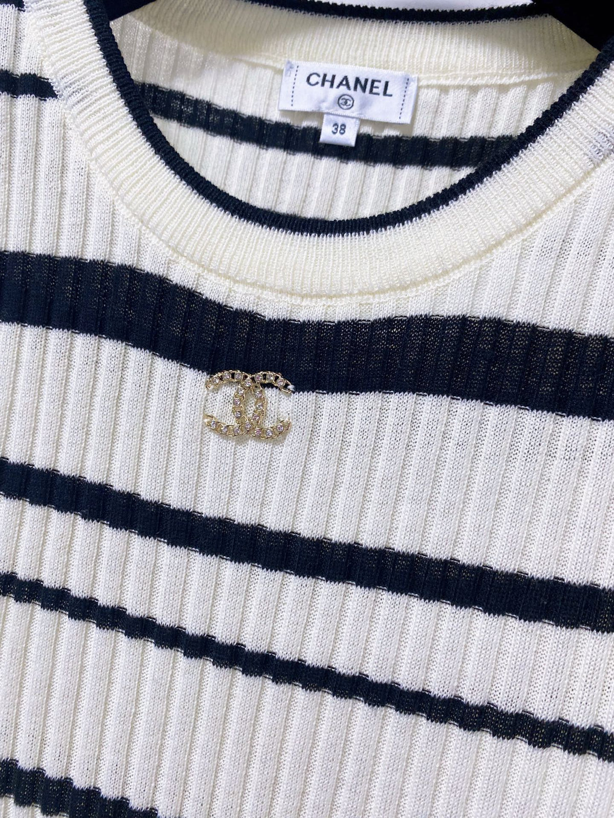Chanel 2026 Striped Ribbed Knit Sleeveless Top Laine Wool 454052