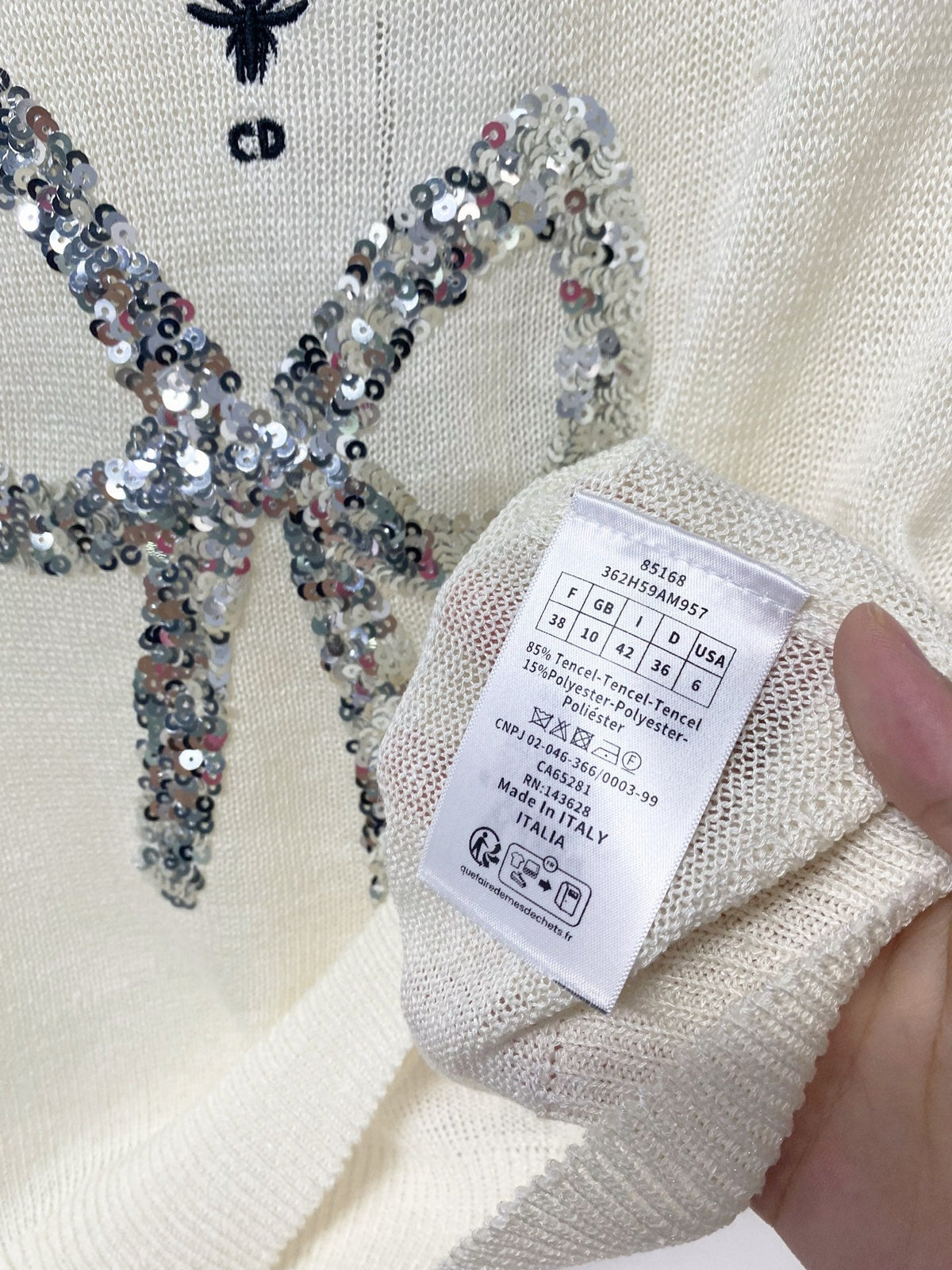 Dior 2026 Sleeveless Knit Vest Bow Applique White Tencel 463559