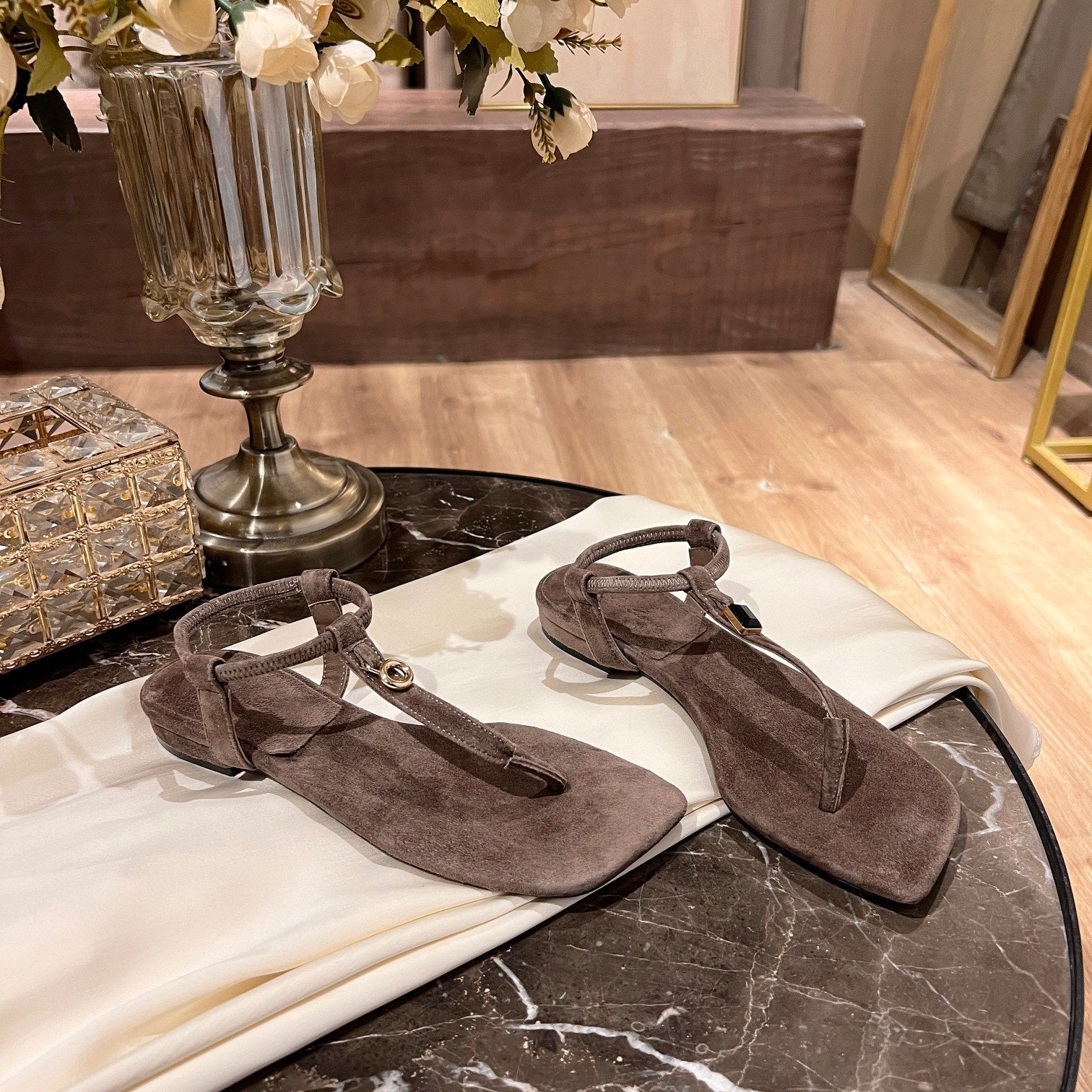 LP MINDIL SANDAL BROWN SUEDE