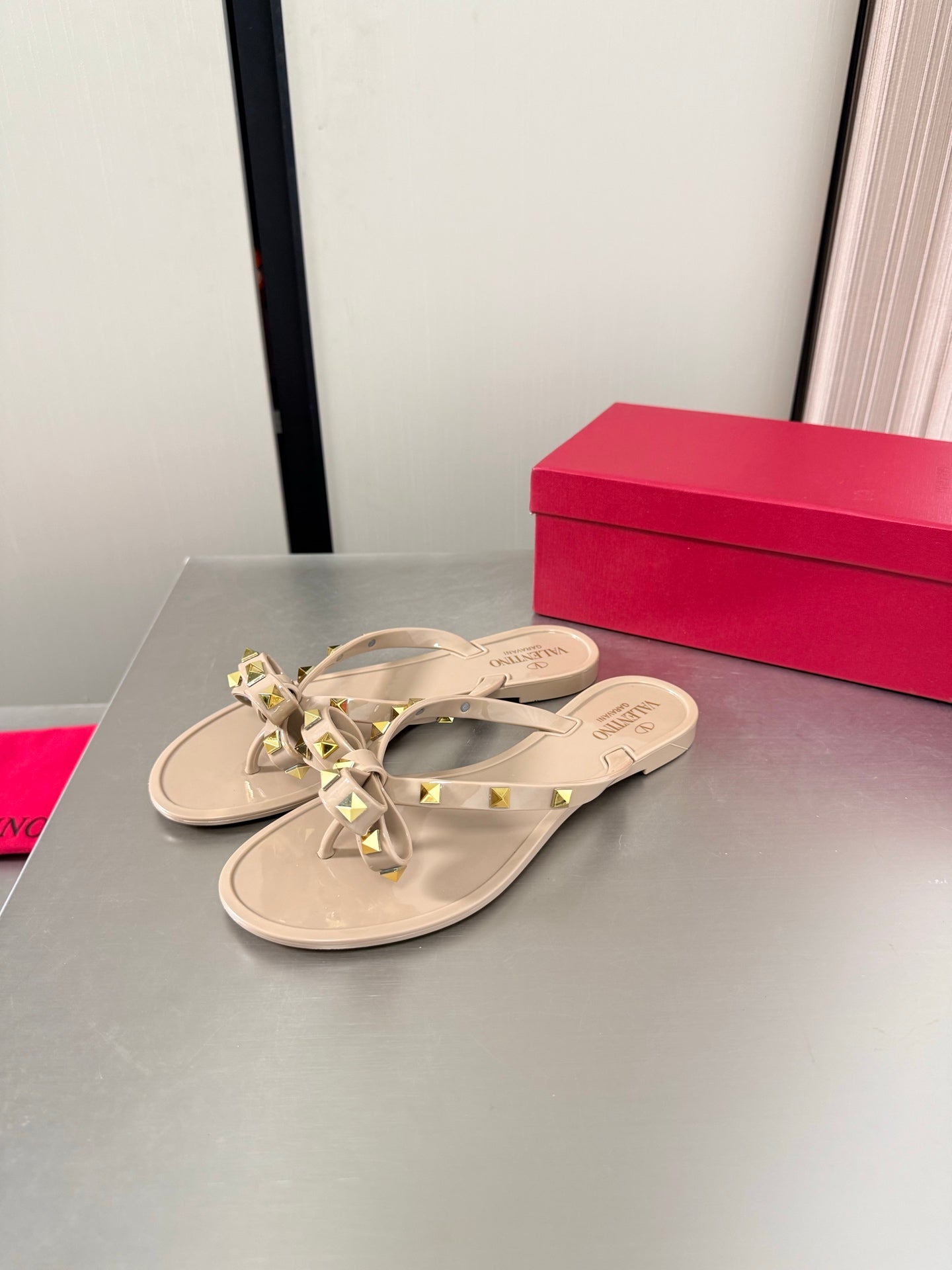Valentino Rockstud PVC Thong Sandals 868849