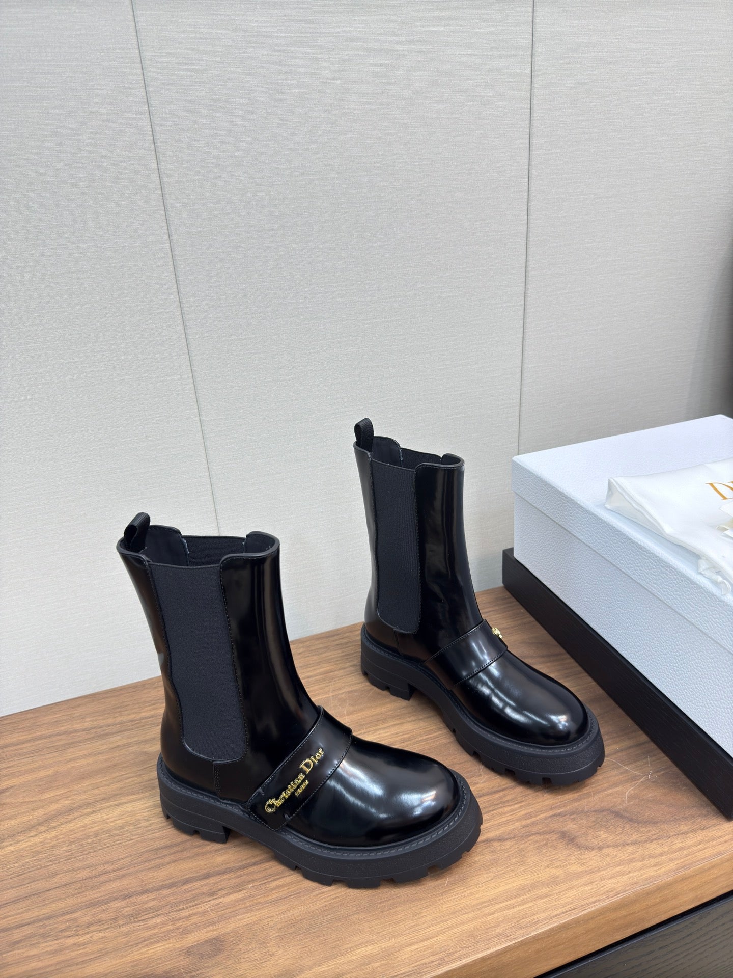 CD D-Quest Ankle Boot 40mm In Glossy Black Calfskin 112937