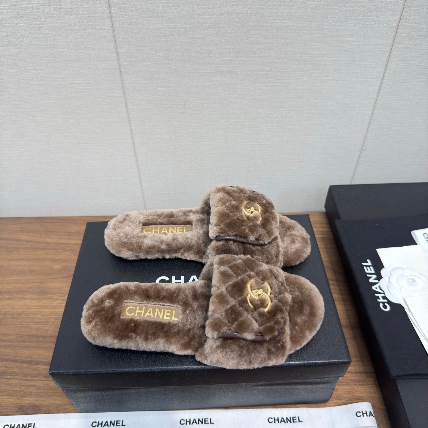 Chanel 25 Slipper Brown Smooth Lambwool 465600