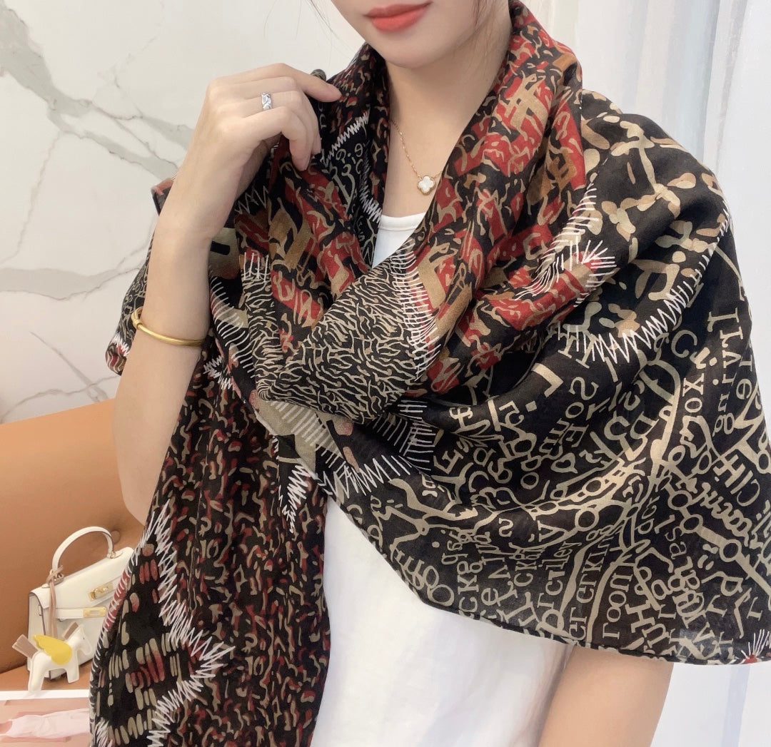 CC Square Scarf 140 CM In Colorful Silk 421294