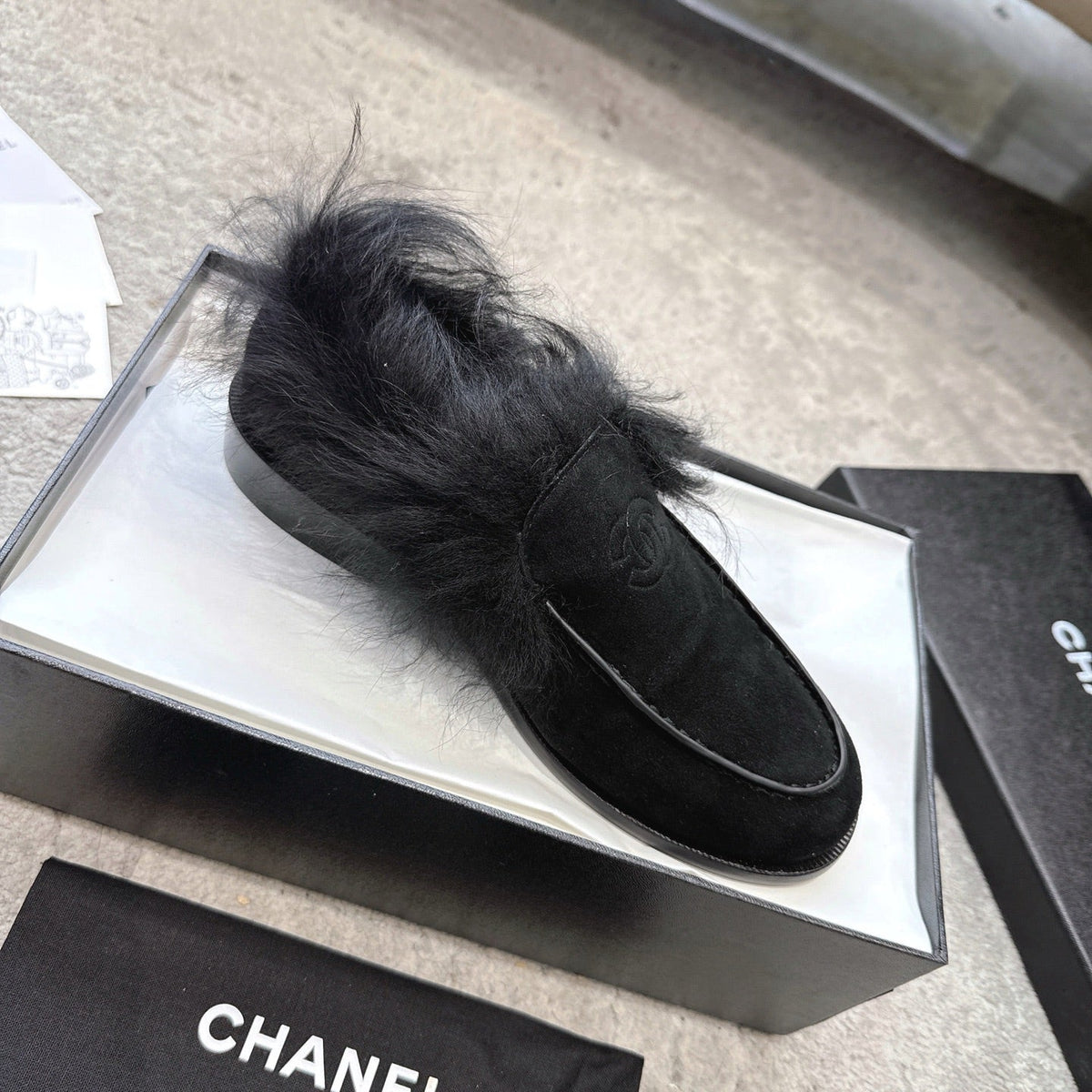 Chanel 2026 Shiny Crumpled Loafers Suede Leather Fur 188080