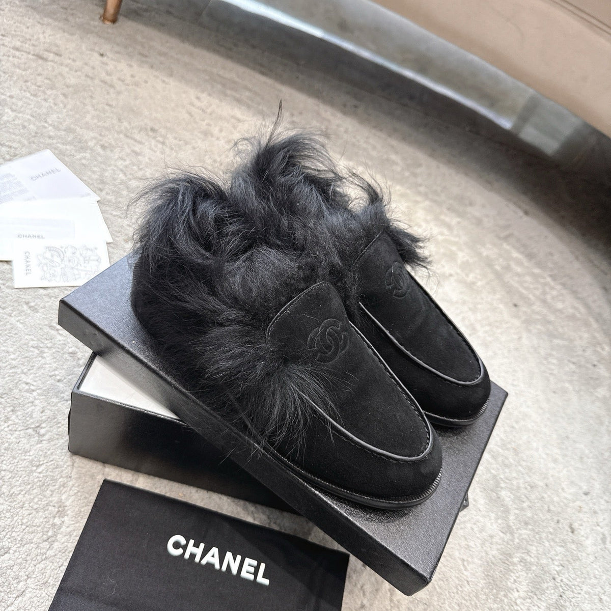 Chanel 2026 Shiny Crumpled Loafers Suede Leather Fur 188080