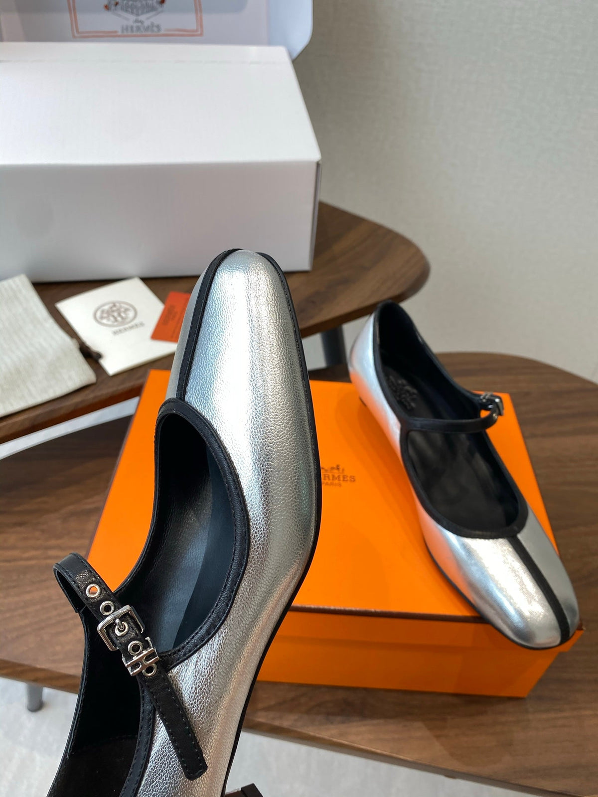HM  25s Mary Jane 40mm Sliver Calfskin 422568