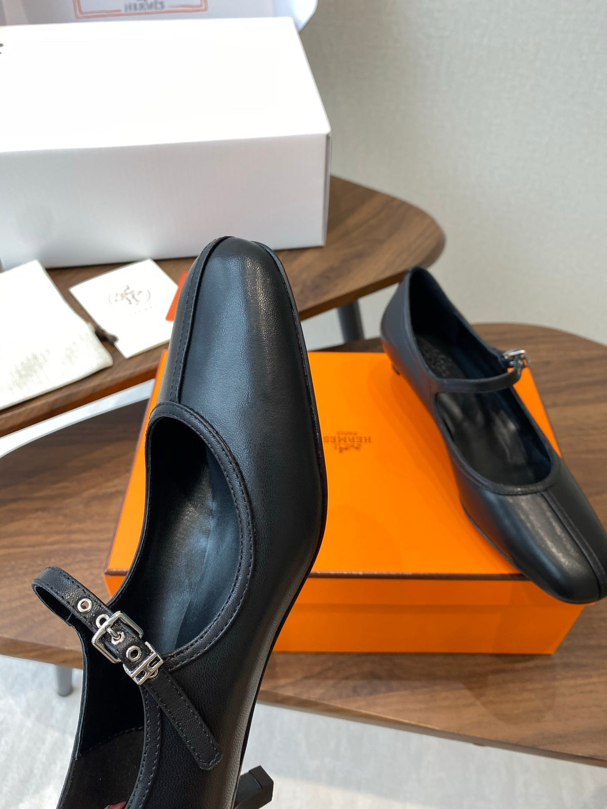 HM  25s Mary Jane 40mm Black  Calfskin 422570