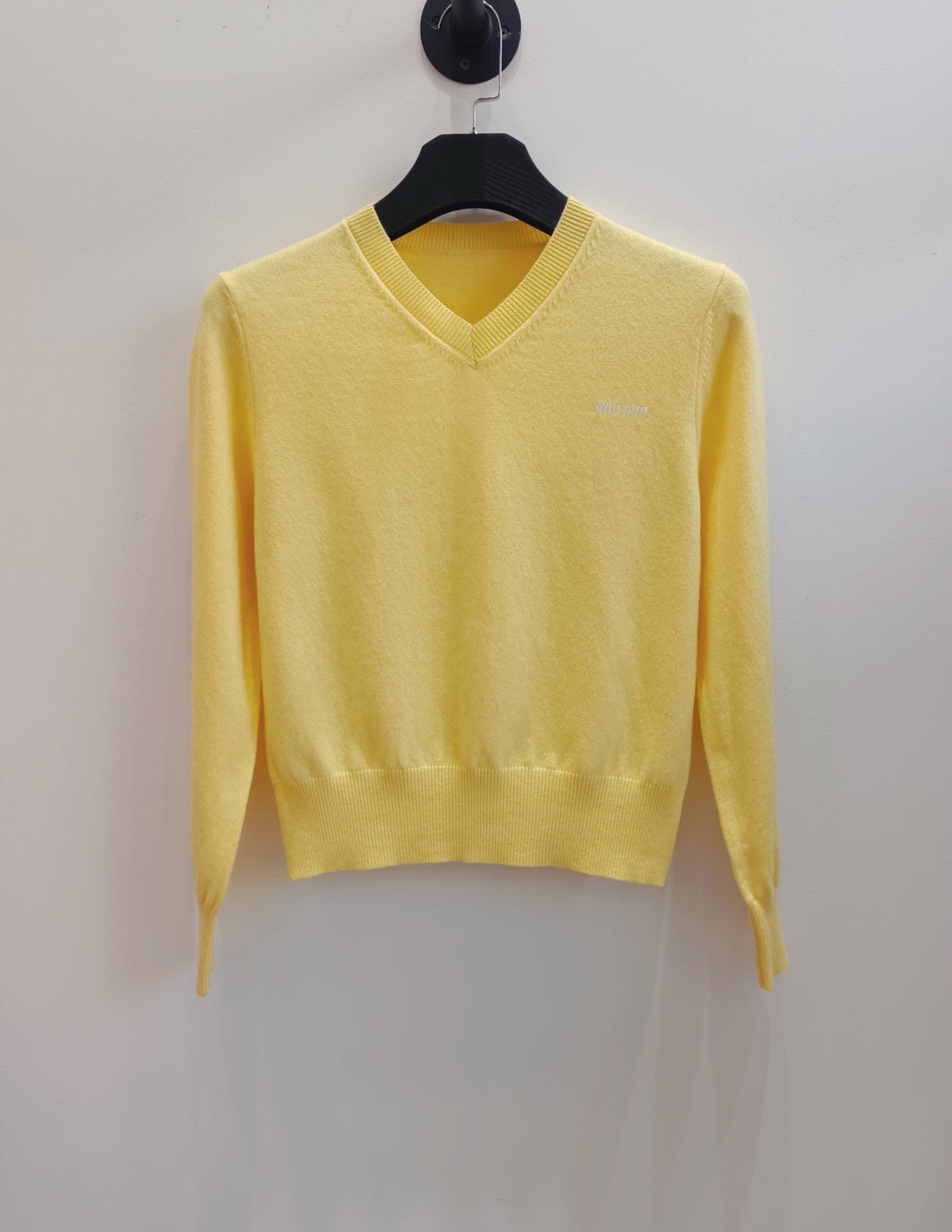 Miumiu 2026 V-neck Virgin Sweater Wool 433695