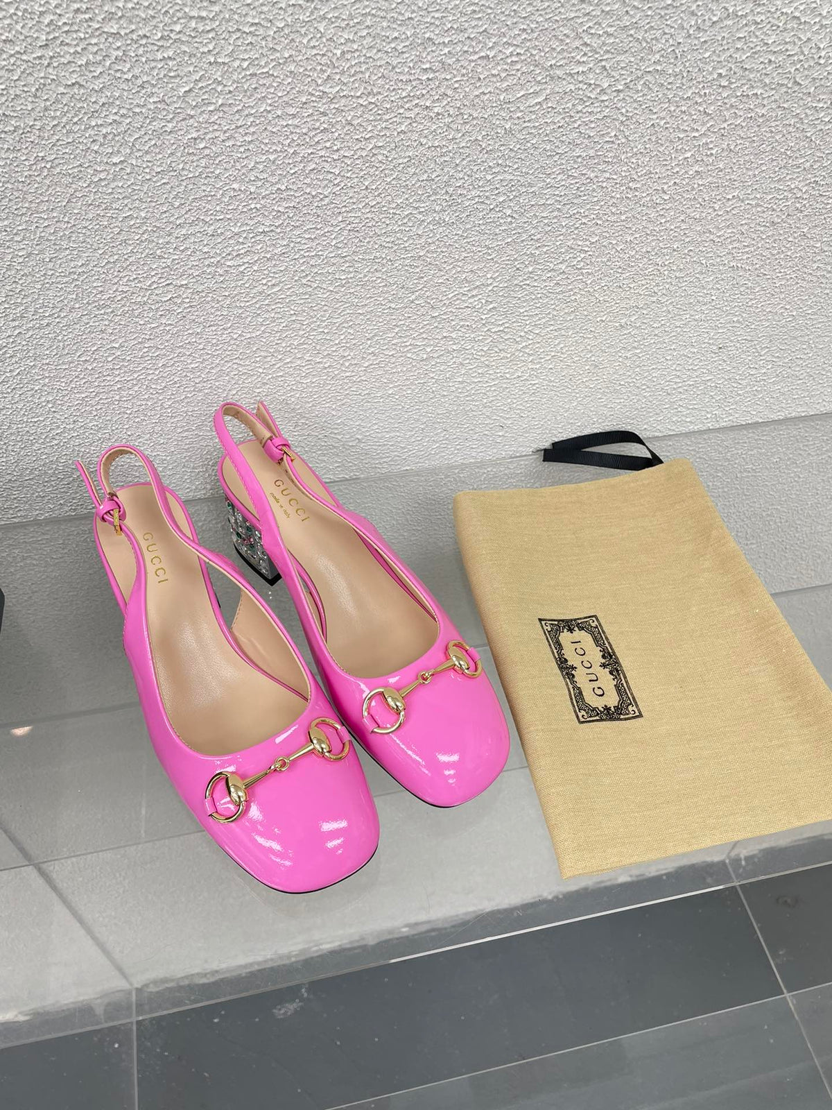 GG WOMEN'S HORSEBIT SLINGBACK IN FUSCIA PINK CALFSKIN WITH RHINSTONES